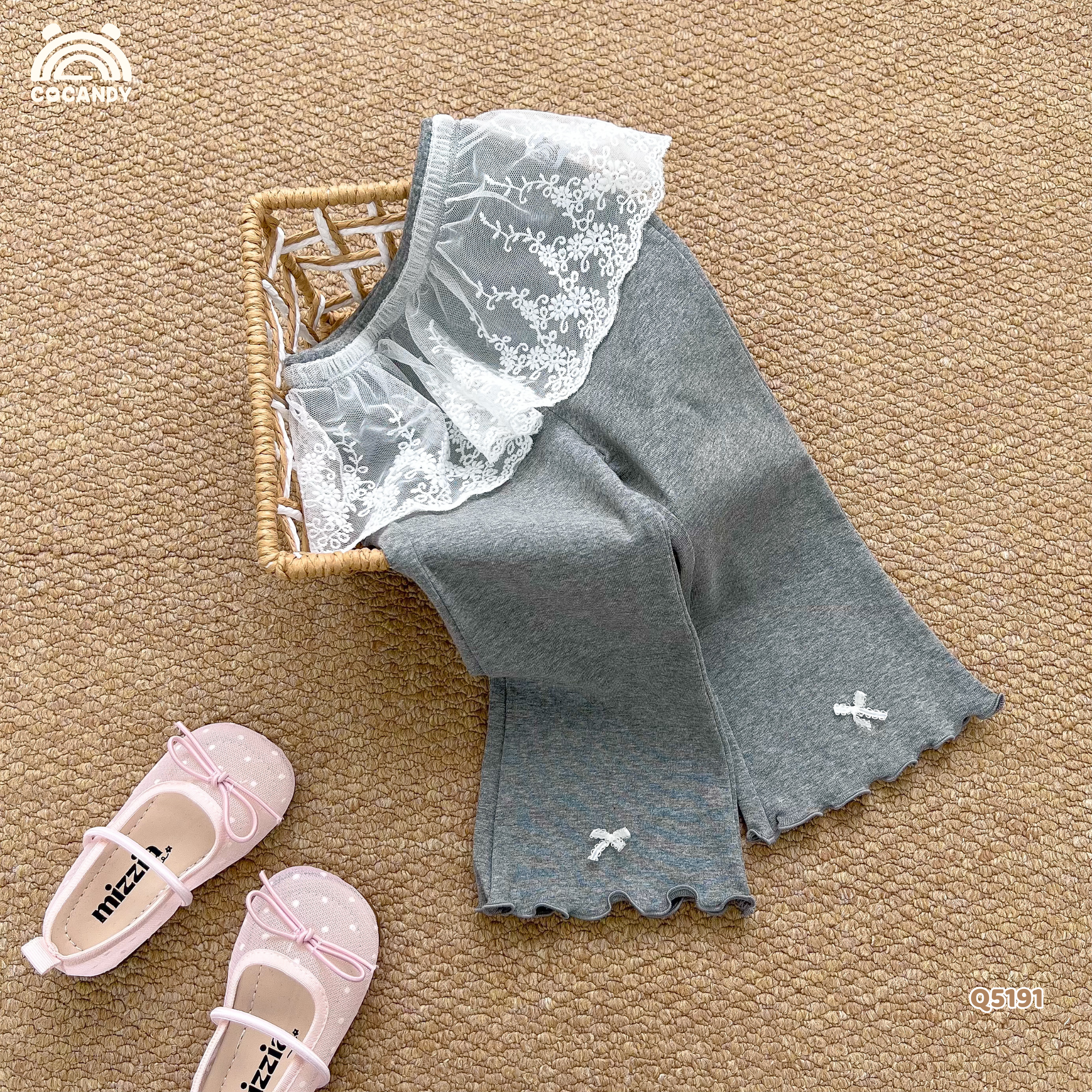 Quần dài legging GHI ĐẬM ống loe phối ren trắng