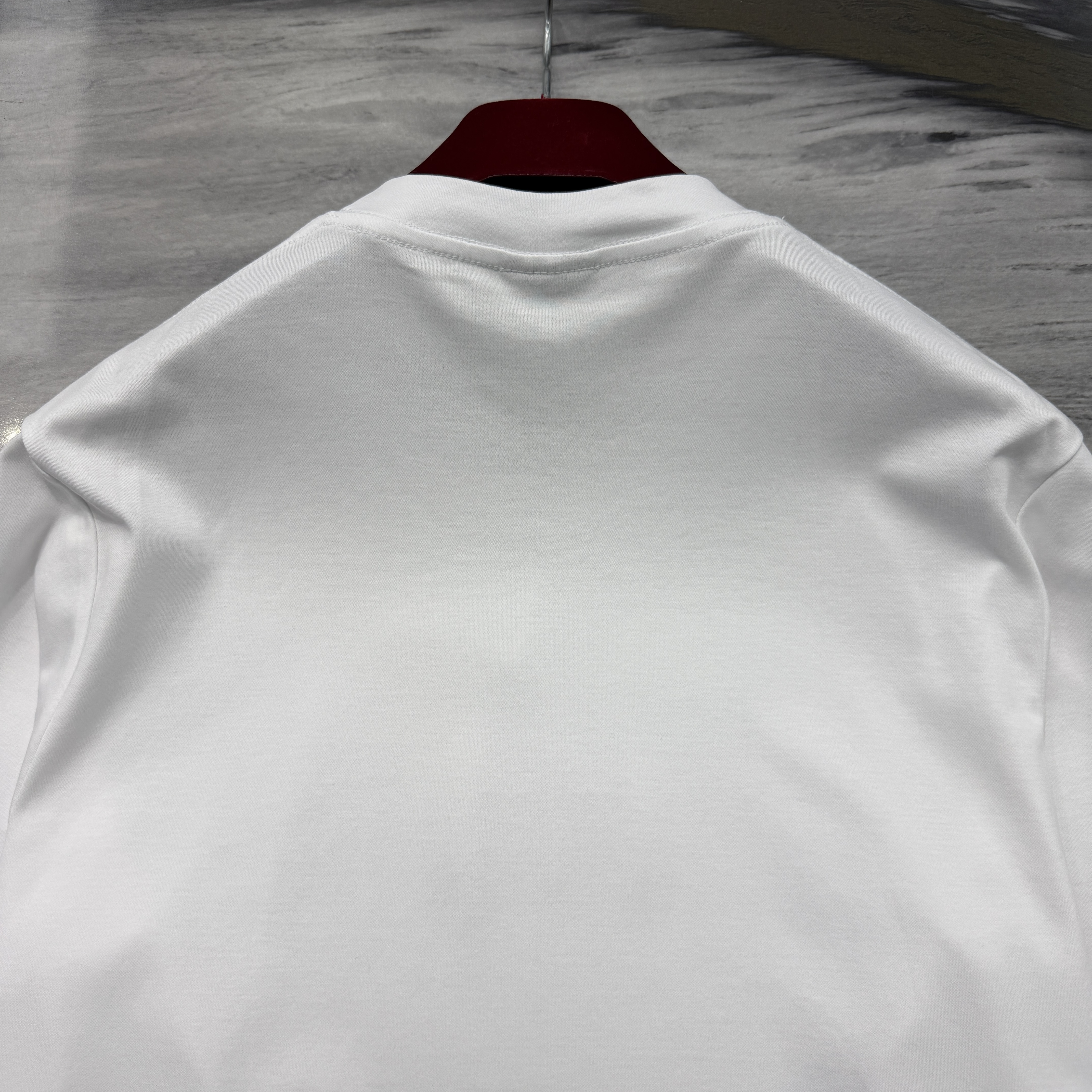 Phông Gucci_thumbnail_0