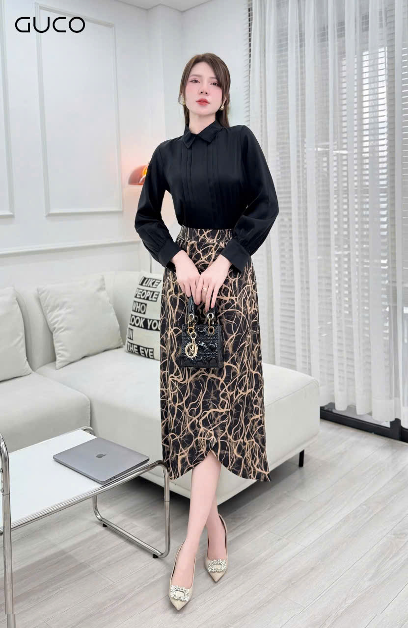 CHÂN VÁY XÒE HỌA TIẾT ĐẮP TÀ - VÀNG ĐEN