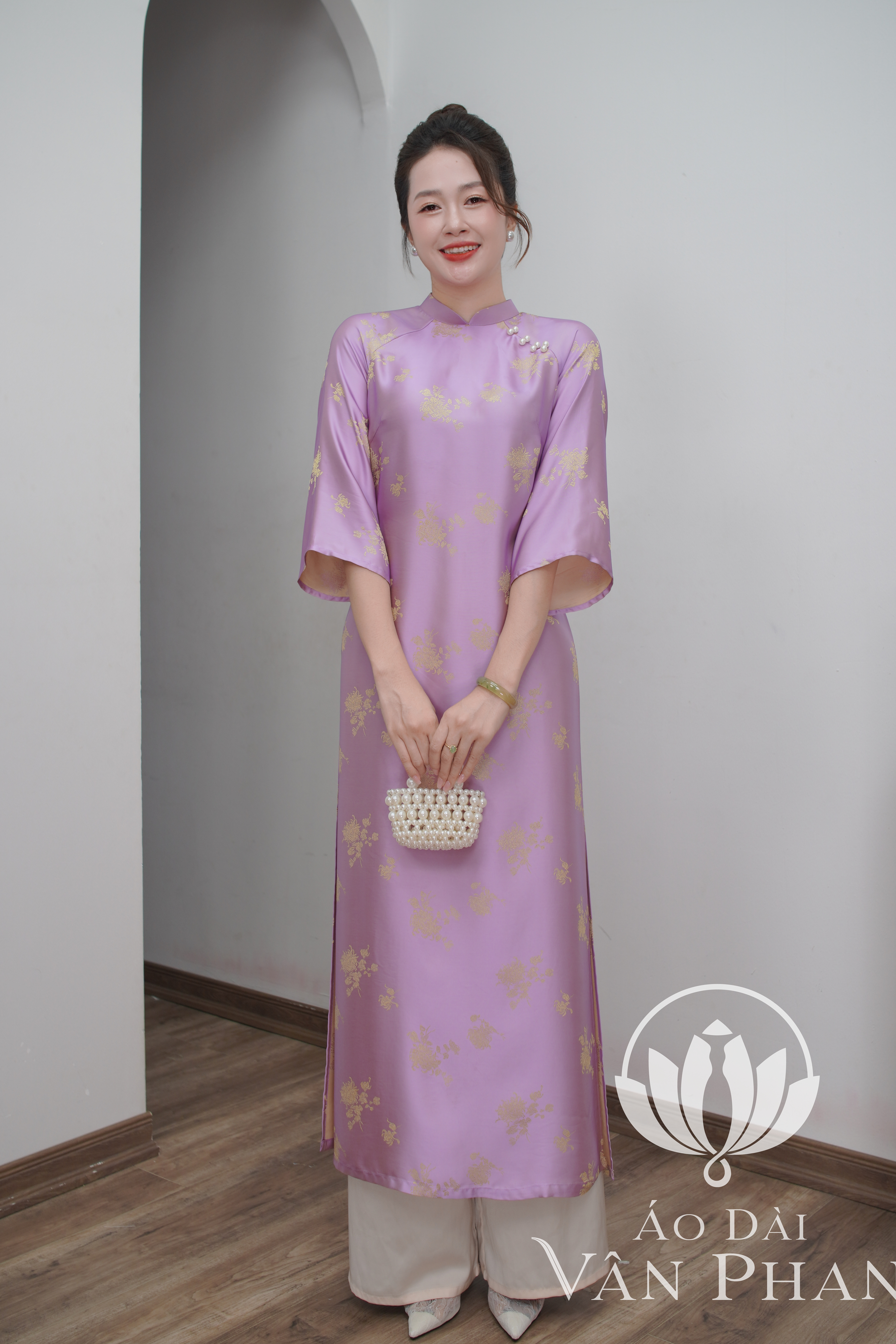 CT407 áo dài cách tân cổ 2p tay loe tơ tằm tím_thumbnail_1