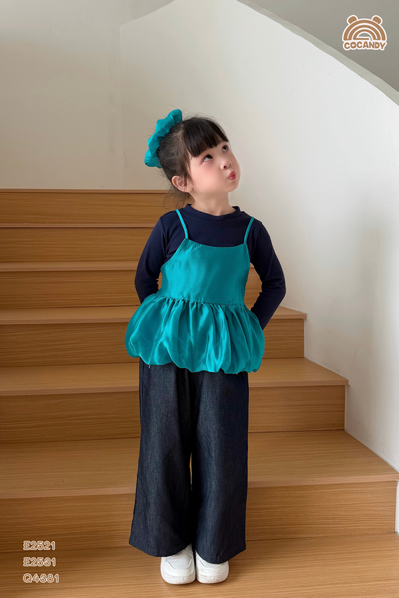 Set áo tơ 2 dây ĐỎ form bí kèm scrunchies_thumbnail_10