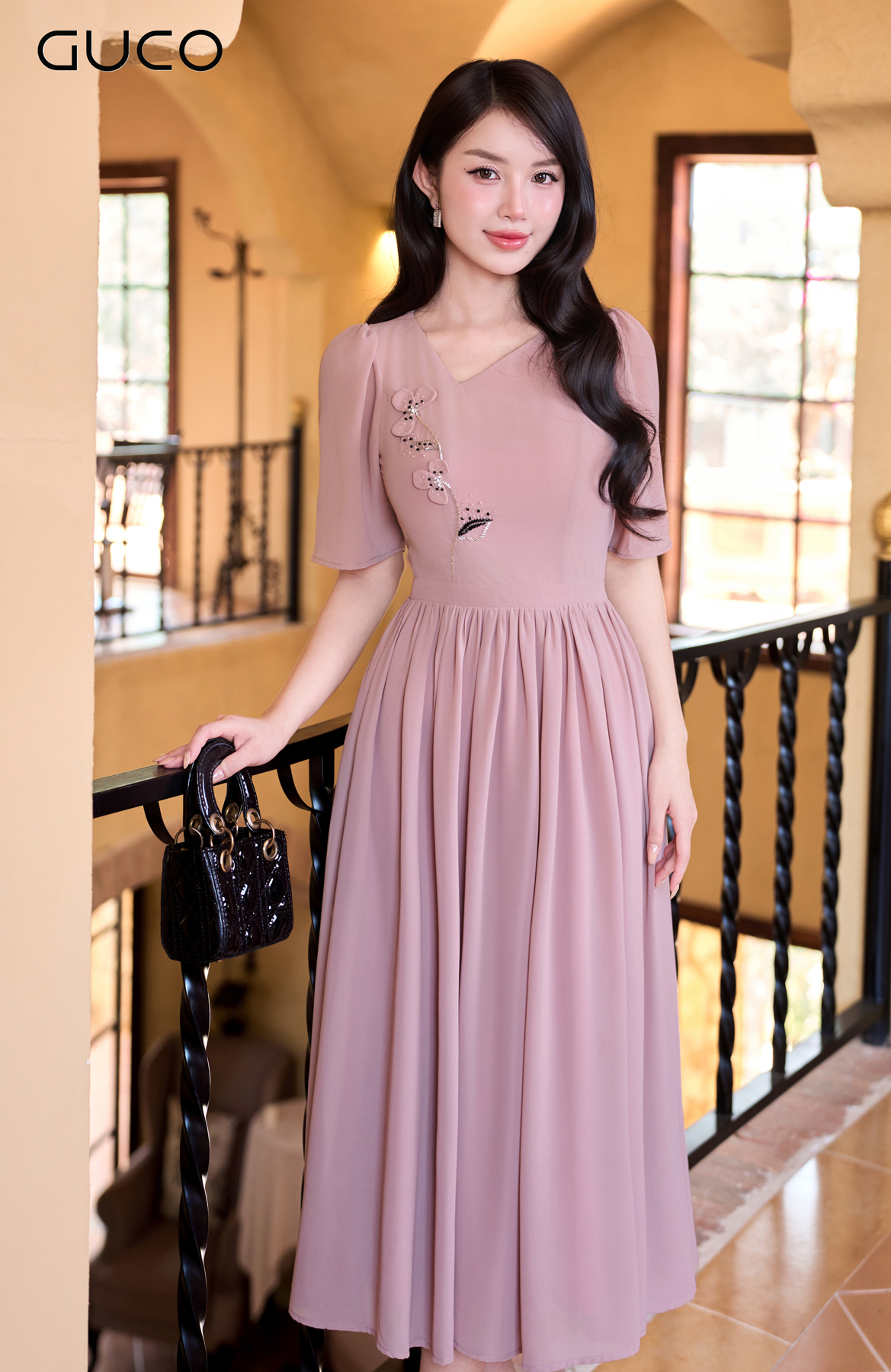 GUCO Đầm Hồng Dịu Dàng Kết Hoa_thumbnail_2
