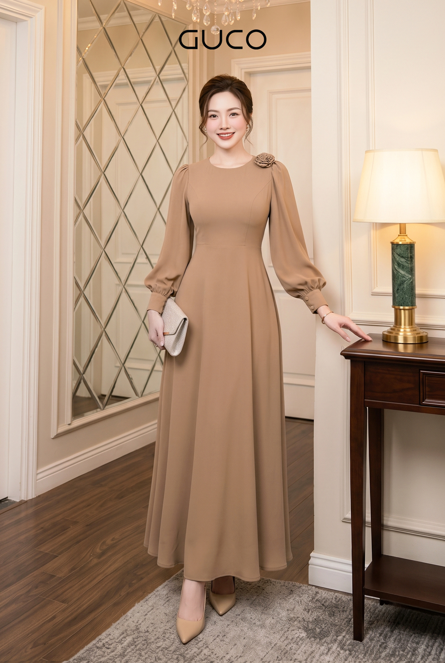 Đầm Maxi Nâu Cổ Tròn Tay Dài Đính Hoa - 5241