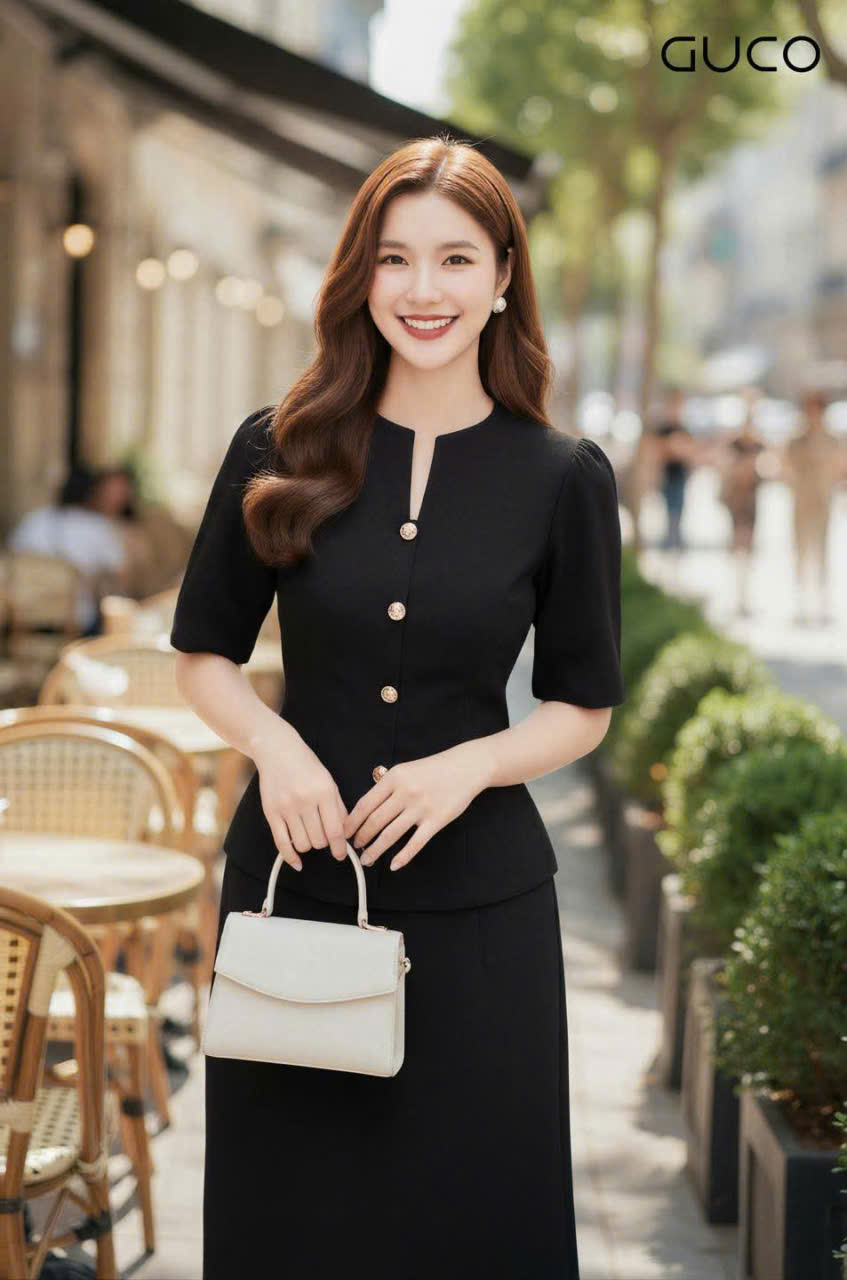 ÁO KIỂU CỔ V ĐÍNH NÚT - ĐEN