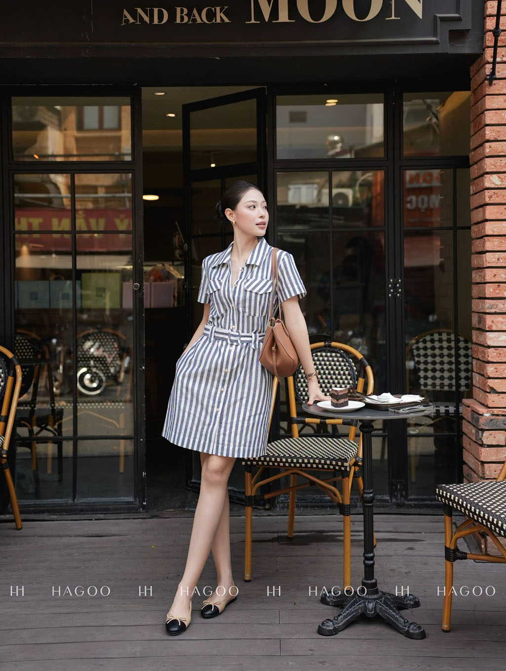HAGOO A-line dress with short sleeves and Peter Pan collar