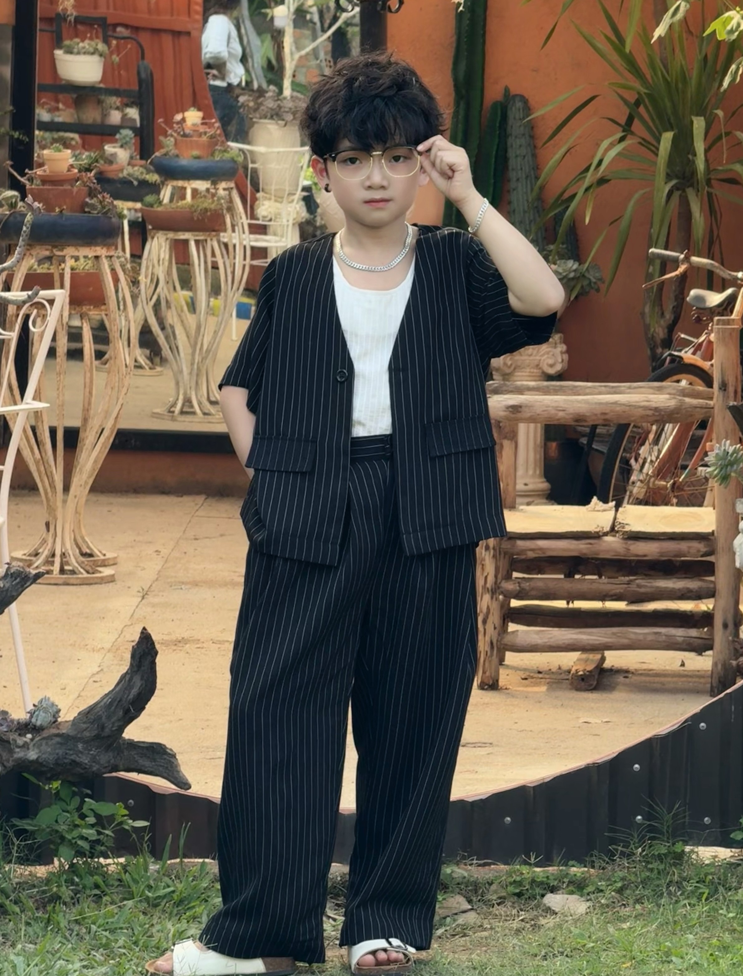Bộ Quần Áo Đen Sọc Giả Vest Cho Bé Trai, Bé Gái.