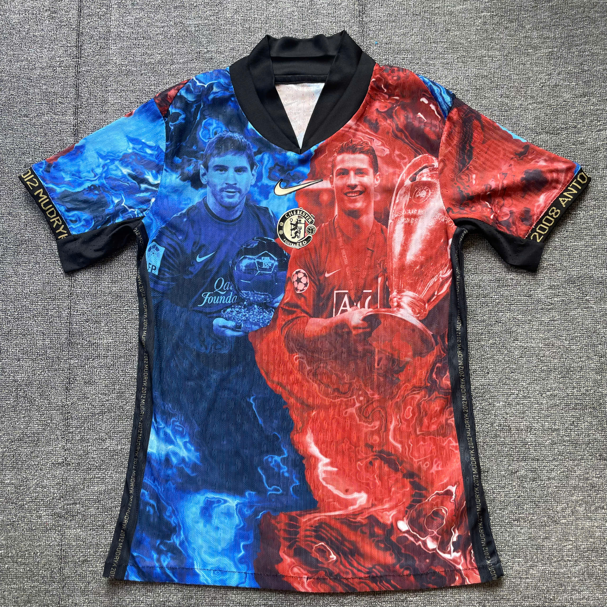 SALE 52 - Size: M