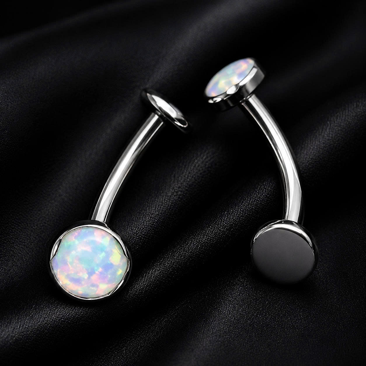 rốn titan đặc biệt đá opal trắng xanh