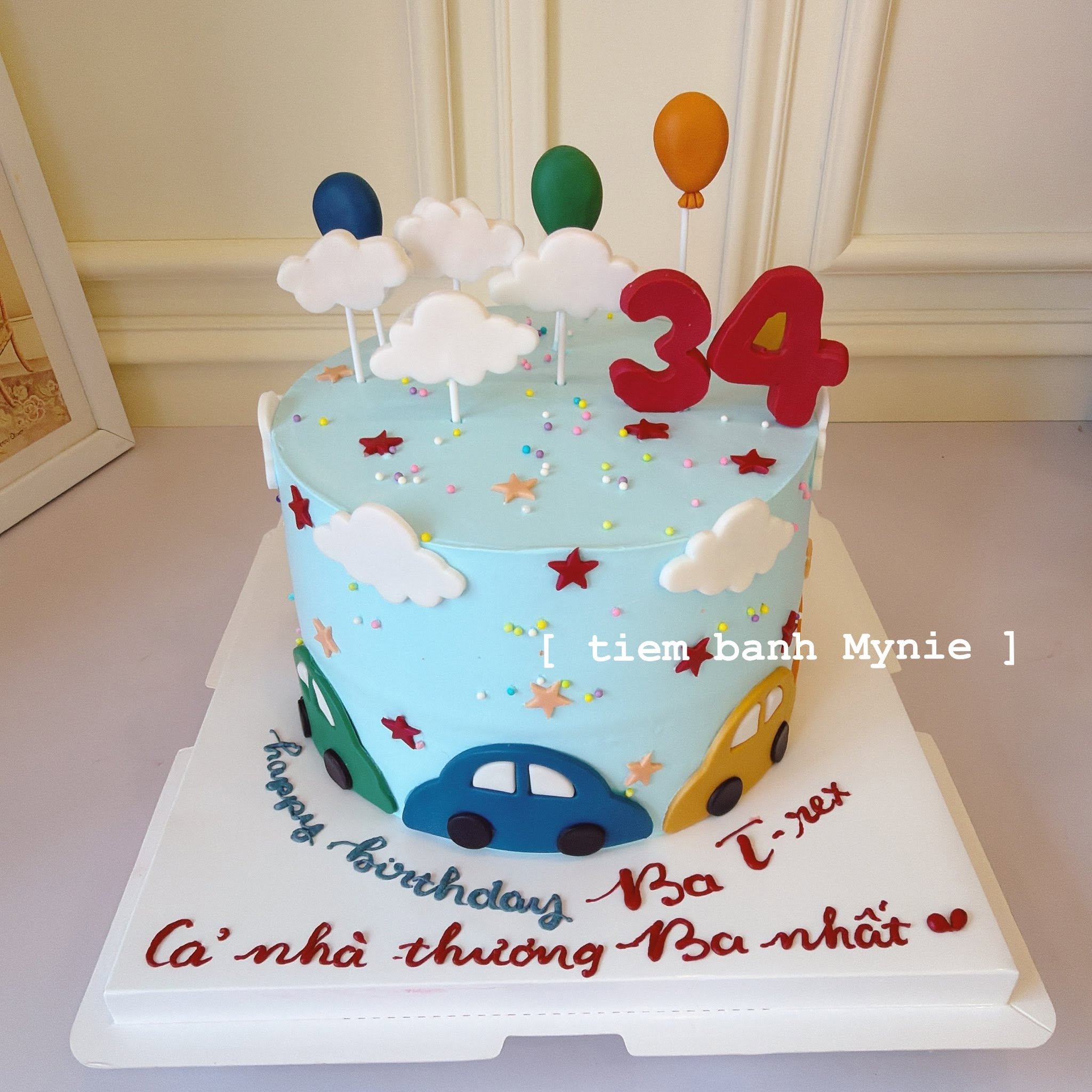 Bánh cho bé trai chủ đề xe ô tô