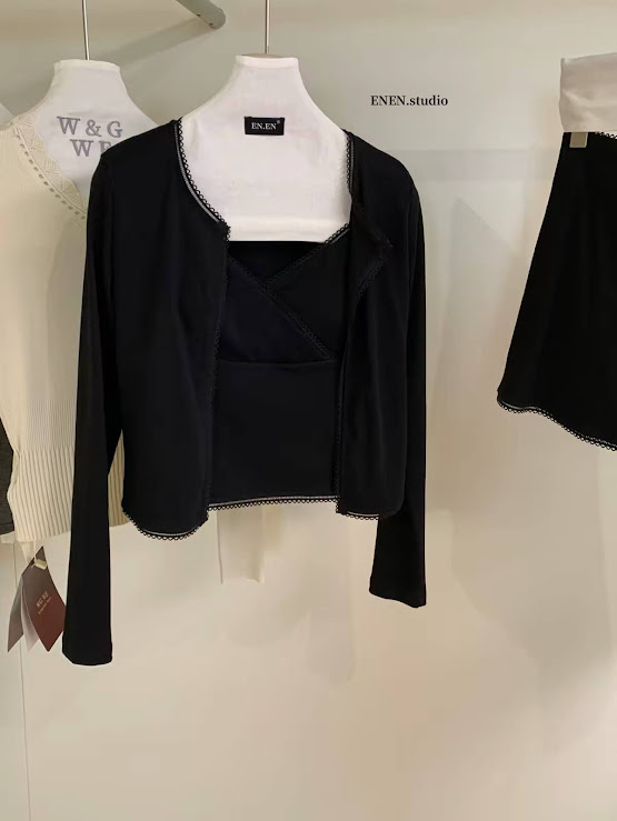 Lucas - Set váy 2 dây ngực đan chéo viền ren chân xòe A ngắn + áo khoác cardigan viền ren_thumbnail_5