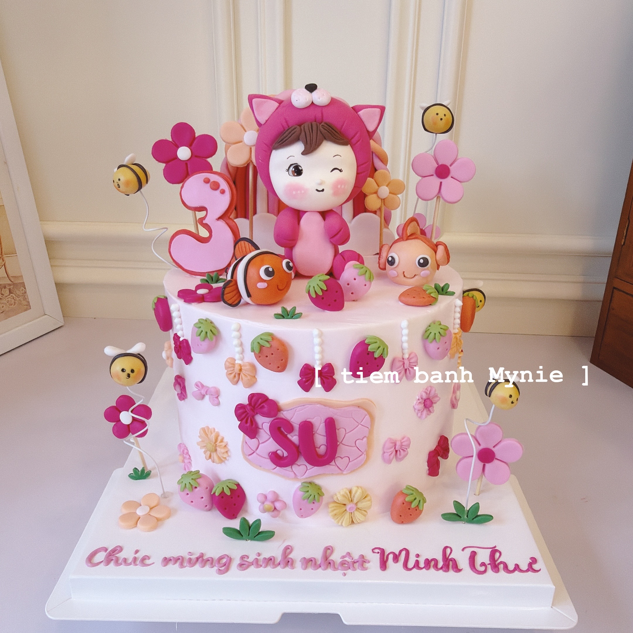 Bánh thôi nôi, bánh cho bé gái tone hồng