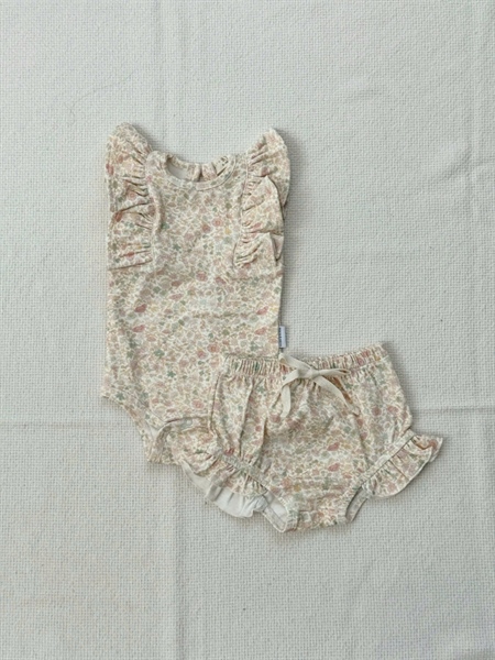 Set Wing Bodysuit x Cover 24_thumbnail_3
