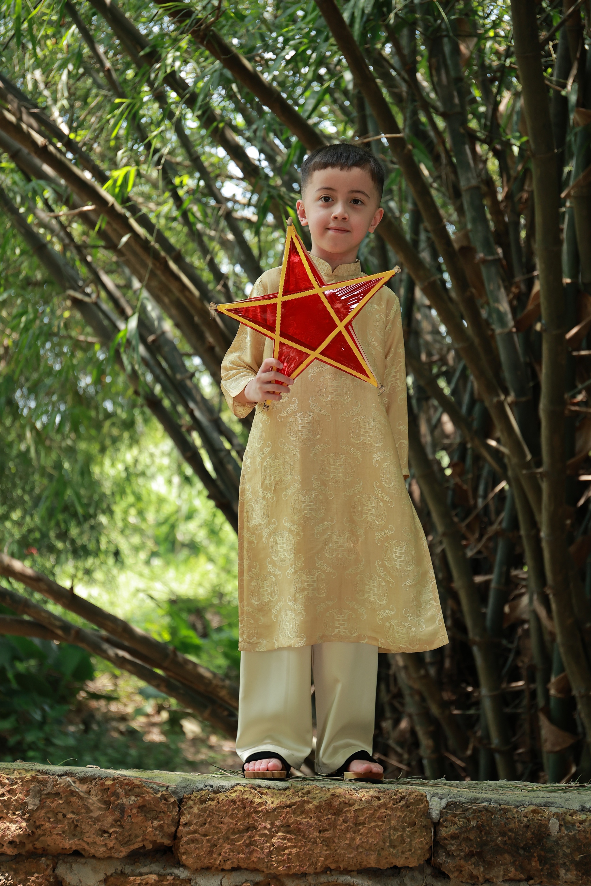 Thanh Thiện - Áo Dài Bé Trai