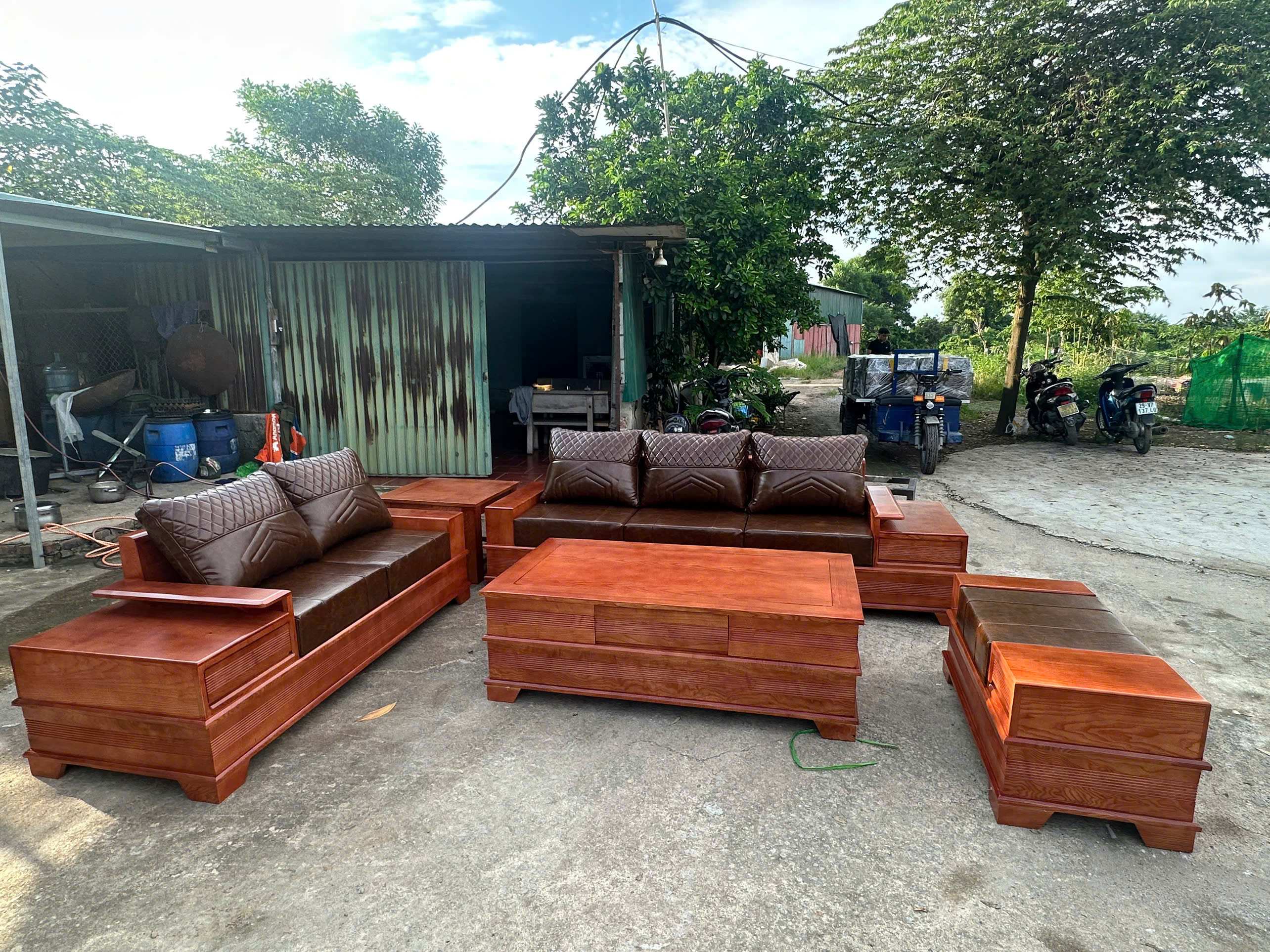 Sofa 2 văng chân pháo màu gỗ hương_thumbnail_2