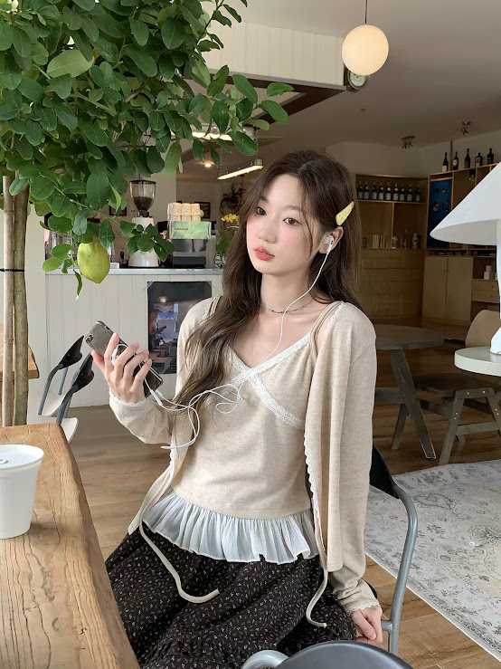Lucas - Set áo 2 dây viền ren trắng + áo khoác cardigan viền ren buộc nơ_thumbnail_2