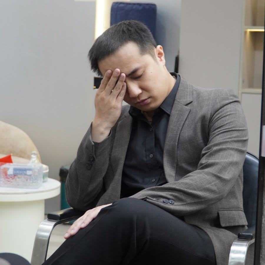 7 Sai Lầm Khi Chọn Tóc Giả Nam Khiến Bạn Tiền Mất Tật Mang | Togihair