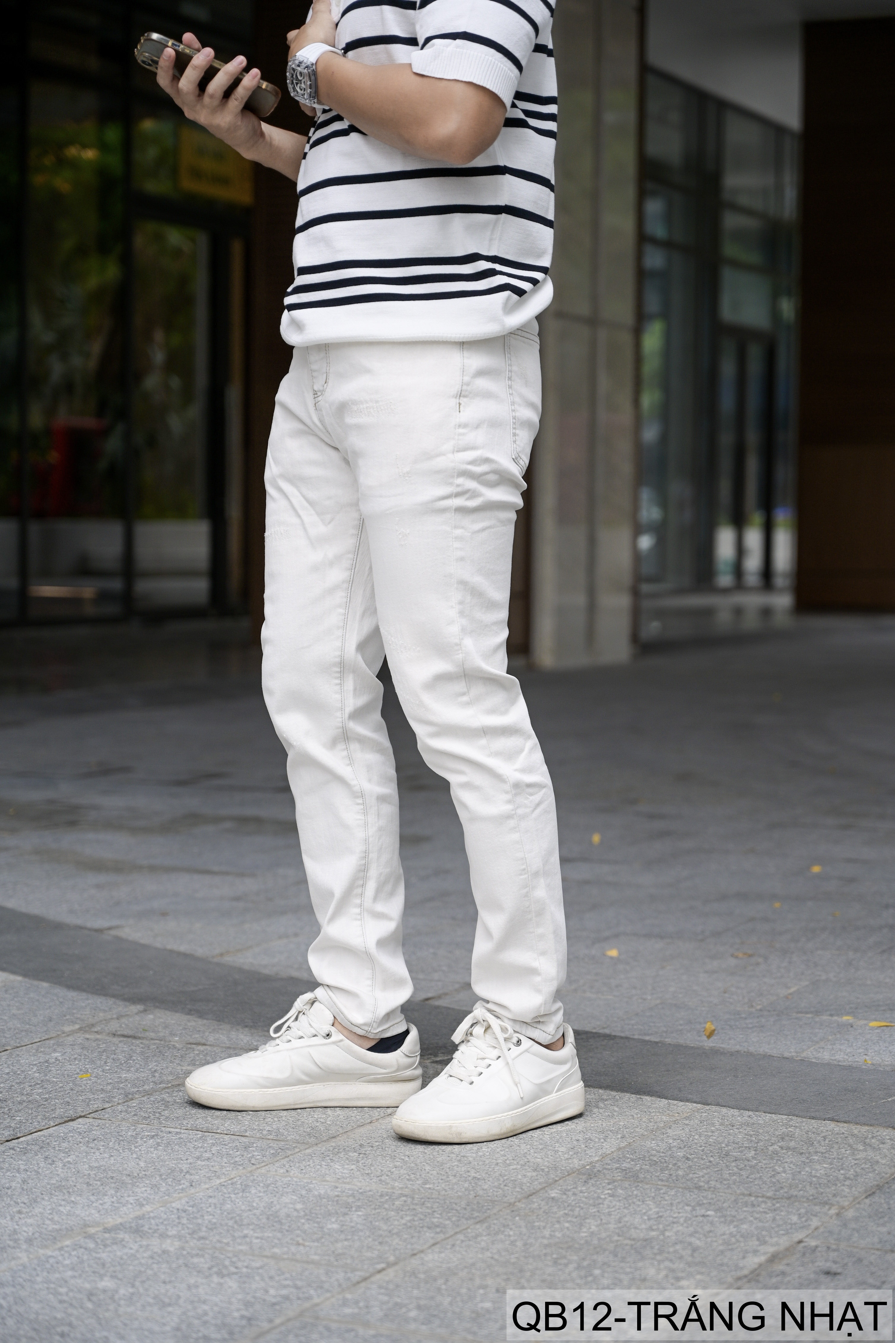 QB12 - Quần Jeans Nam Dáng Ôm Màu Trắng Nhạt Phong Cách Casual Co Giãn Thoải Mái_thumbnail_4