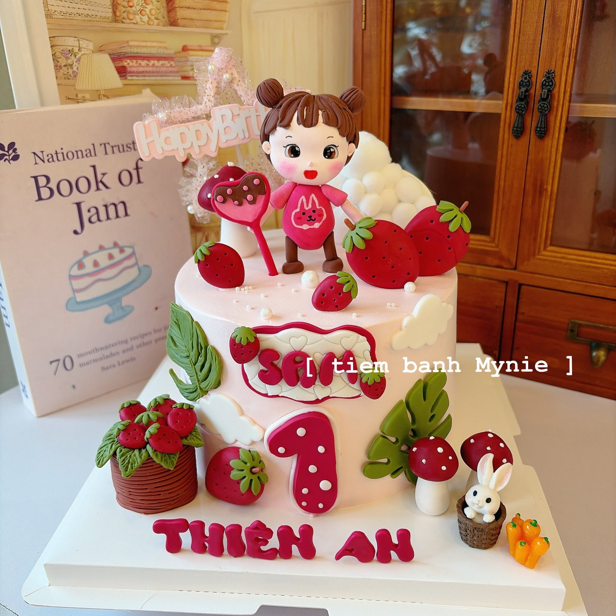 Bánh thôi nôi, bánh cho bé gái tone hồng