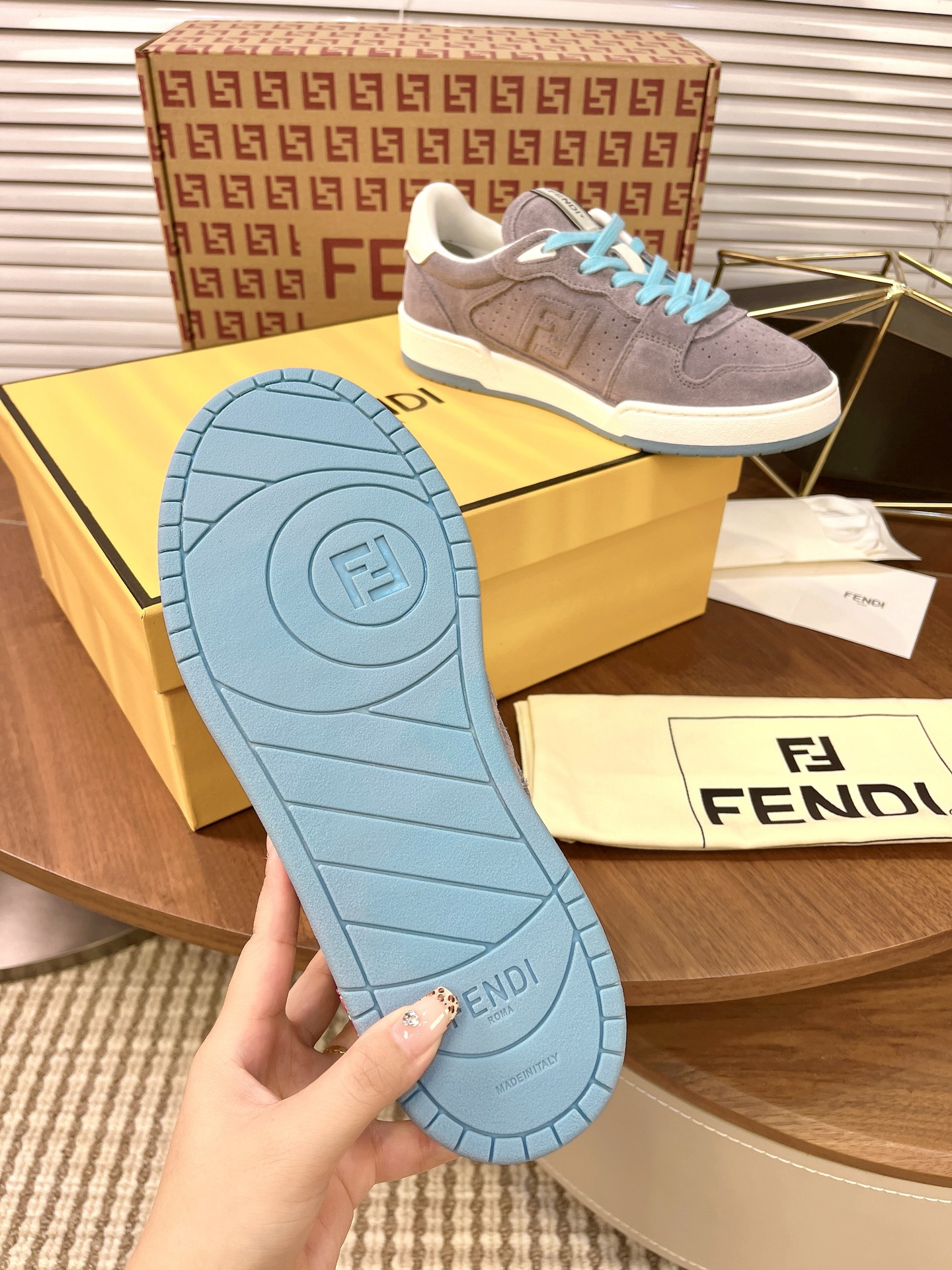 Giày Fendi_thumbnail_4