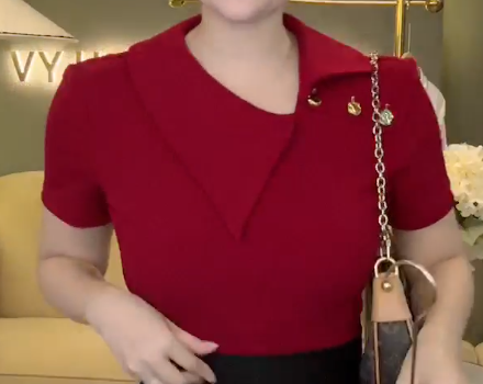 Áo Cổ Lệch Cúc Vai_thumbnail_4