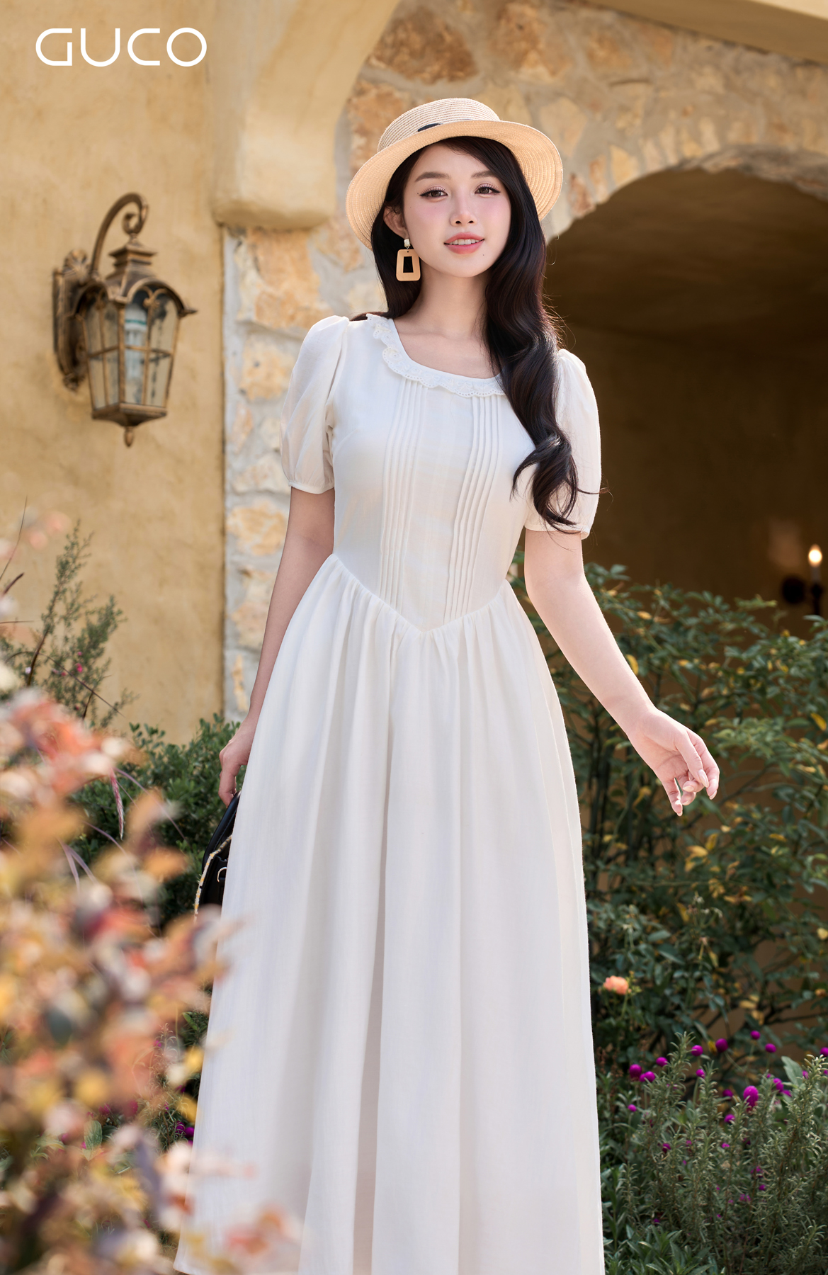 GUCO Đầm Maxi Trắng Vintage Cổ Ren_thumbnail_1