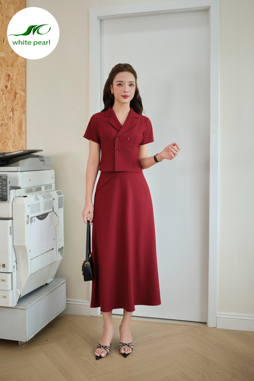 Áo sơ mi nữ kí giả cổ K + Chân váy thời trang xòe rủ - ĐỎ