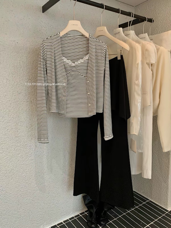 Lucas - Set áo 2 dây sọc ngang viền ren + áo cardigan kẻ ngang_thumbnail_3