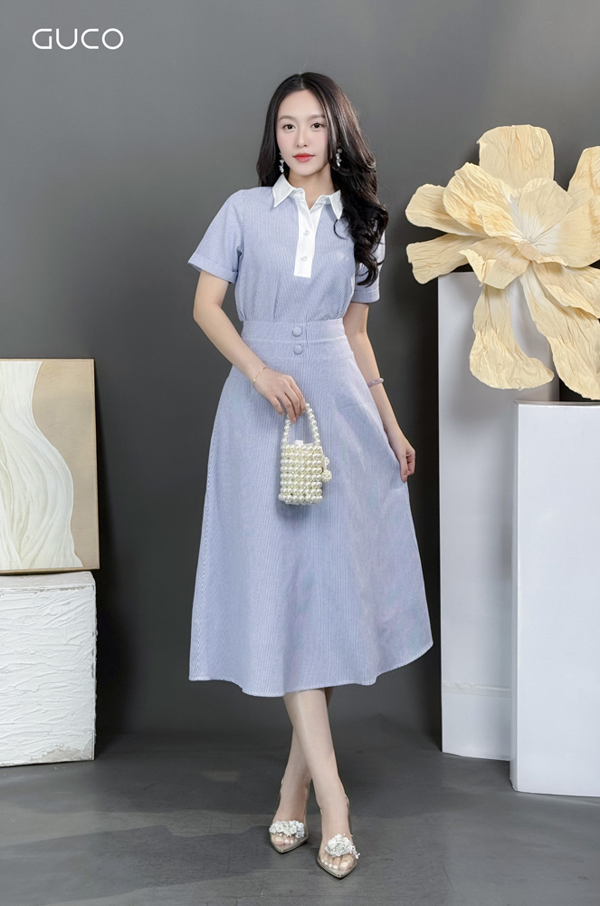CHÂN VÁY XÒE A KẺ SỌC - XANH