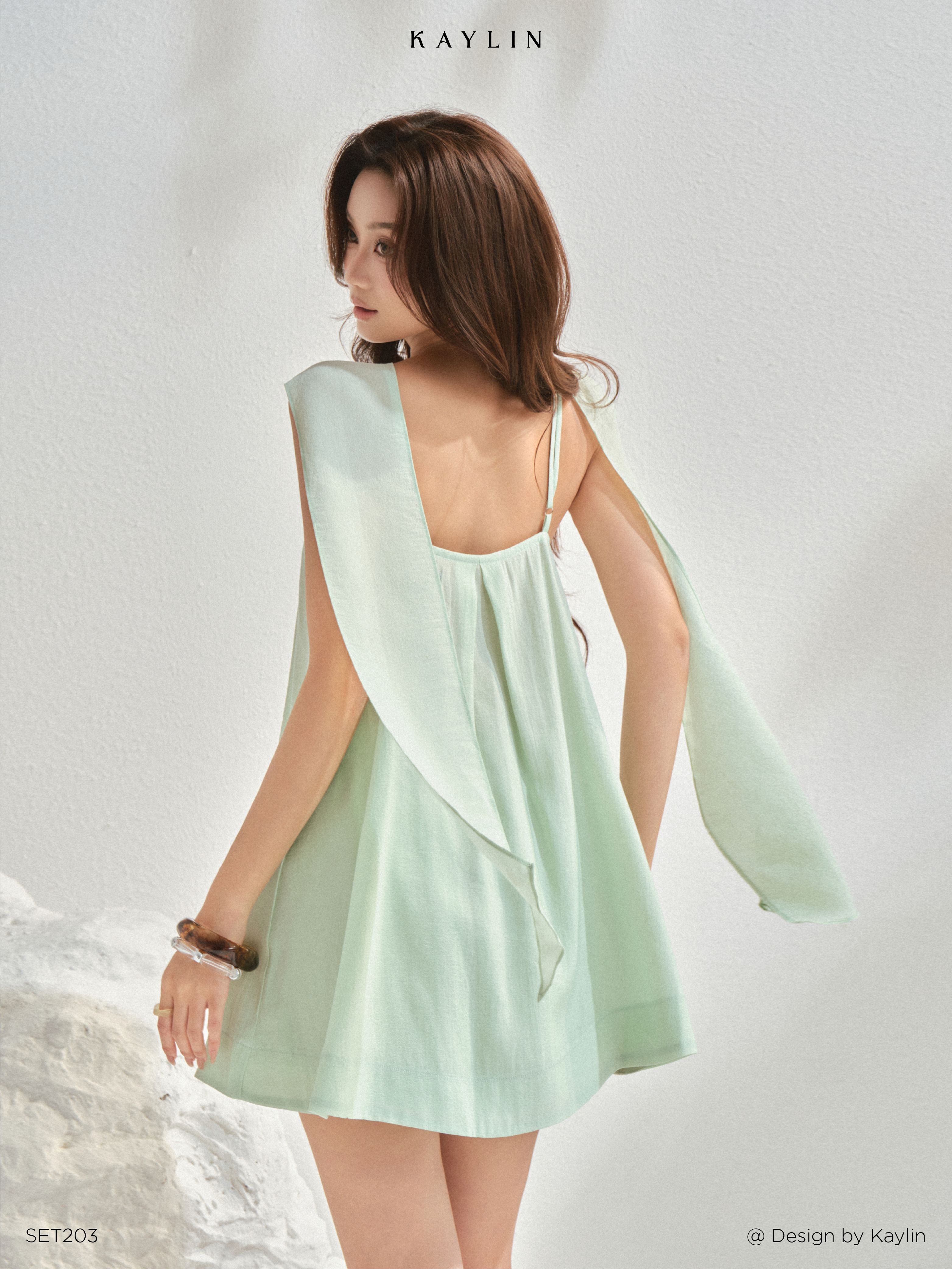 Set Áo Cổ Yếm Hoa Nổi & Quần Short KAYLIN Bloom Set