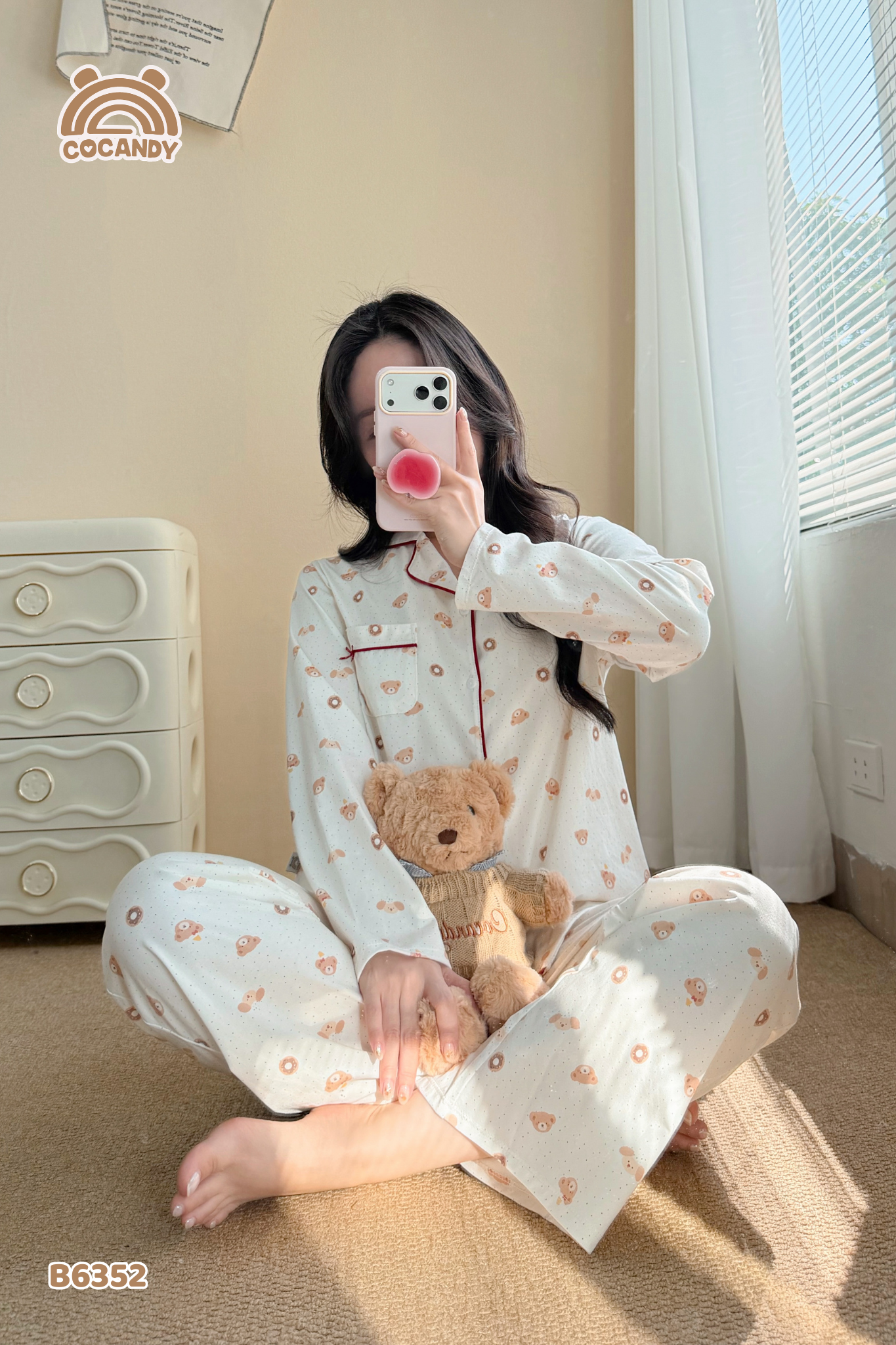 Bộ dài pijama TRẮNG gấu nâu viền đỏ NỮ
