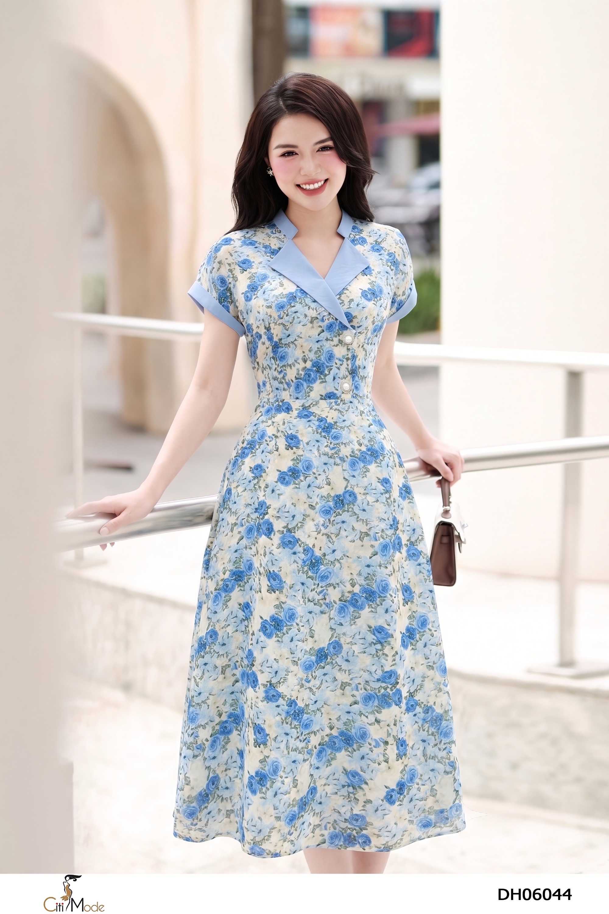Đầm xòe hoa xanh cỏ be cách điệu, cai chờm tay hến_thumbnail_5