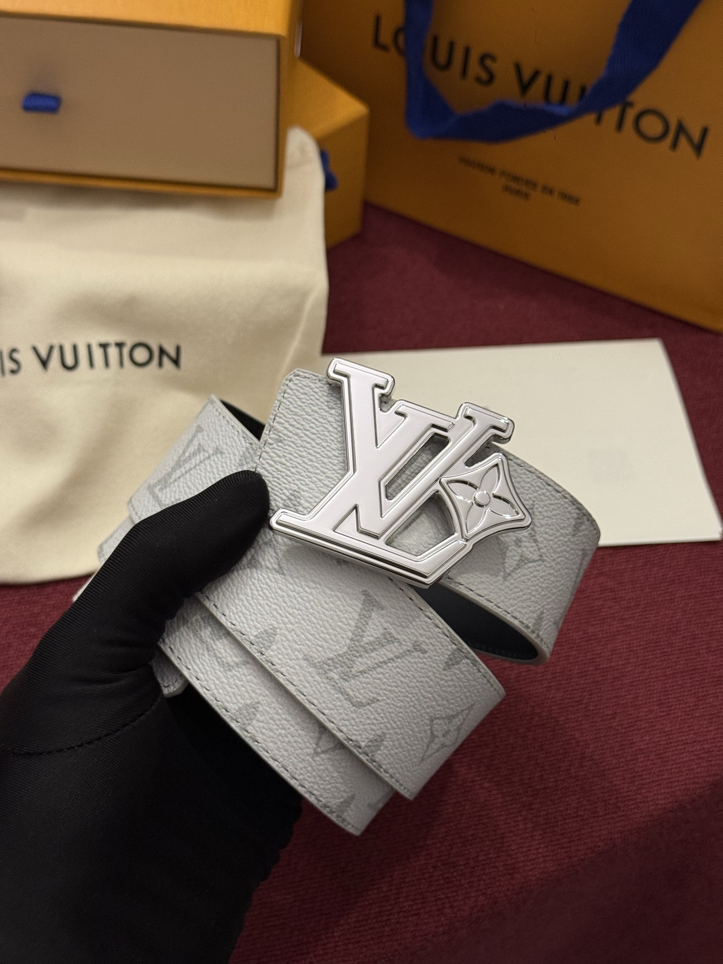 Belt LV