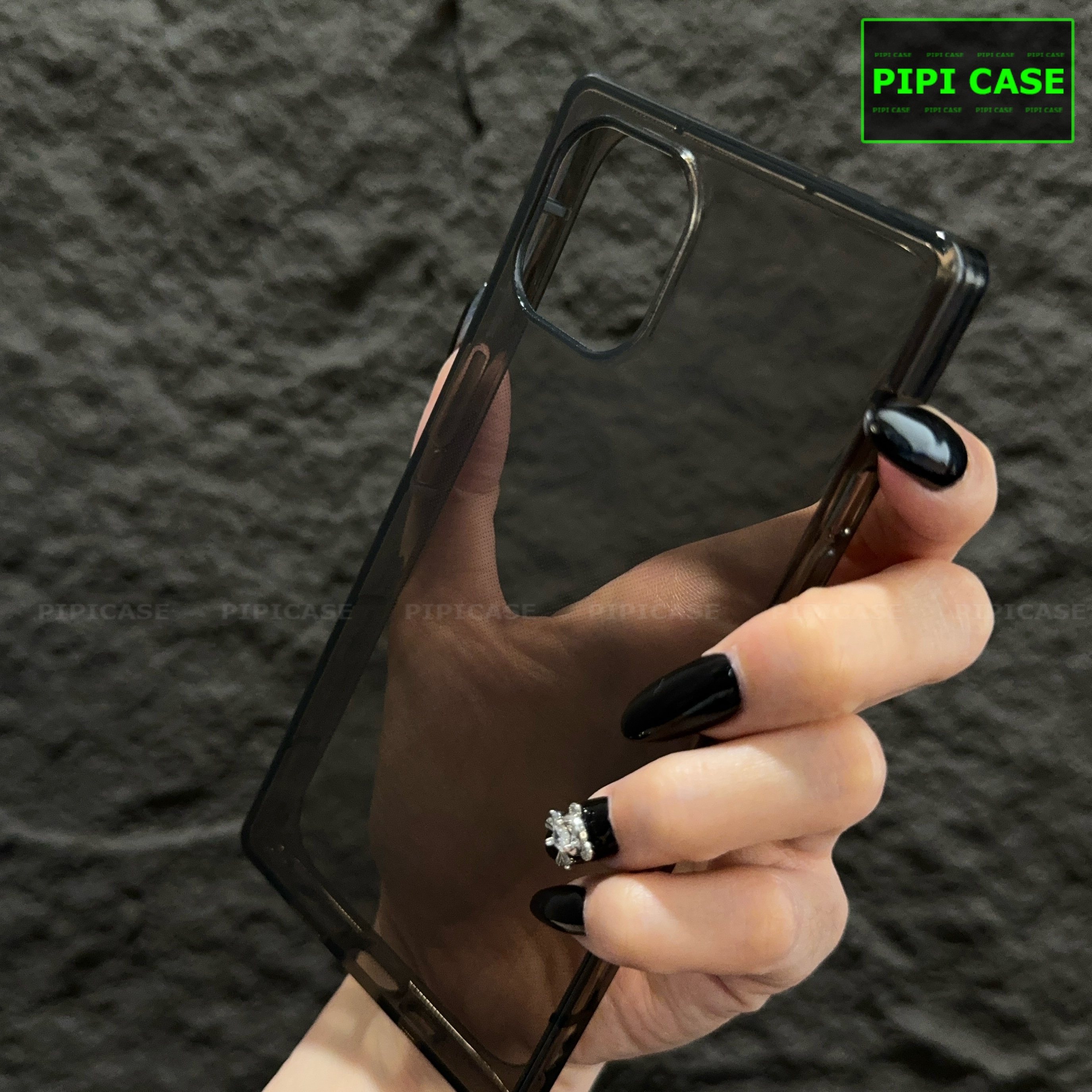 Ốp Lưng iPhone 13 - Layla - Đen_thumbnail_3