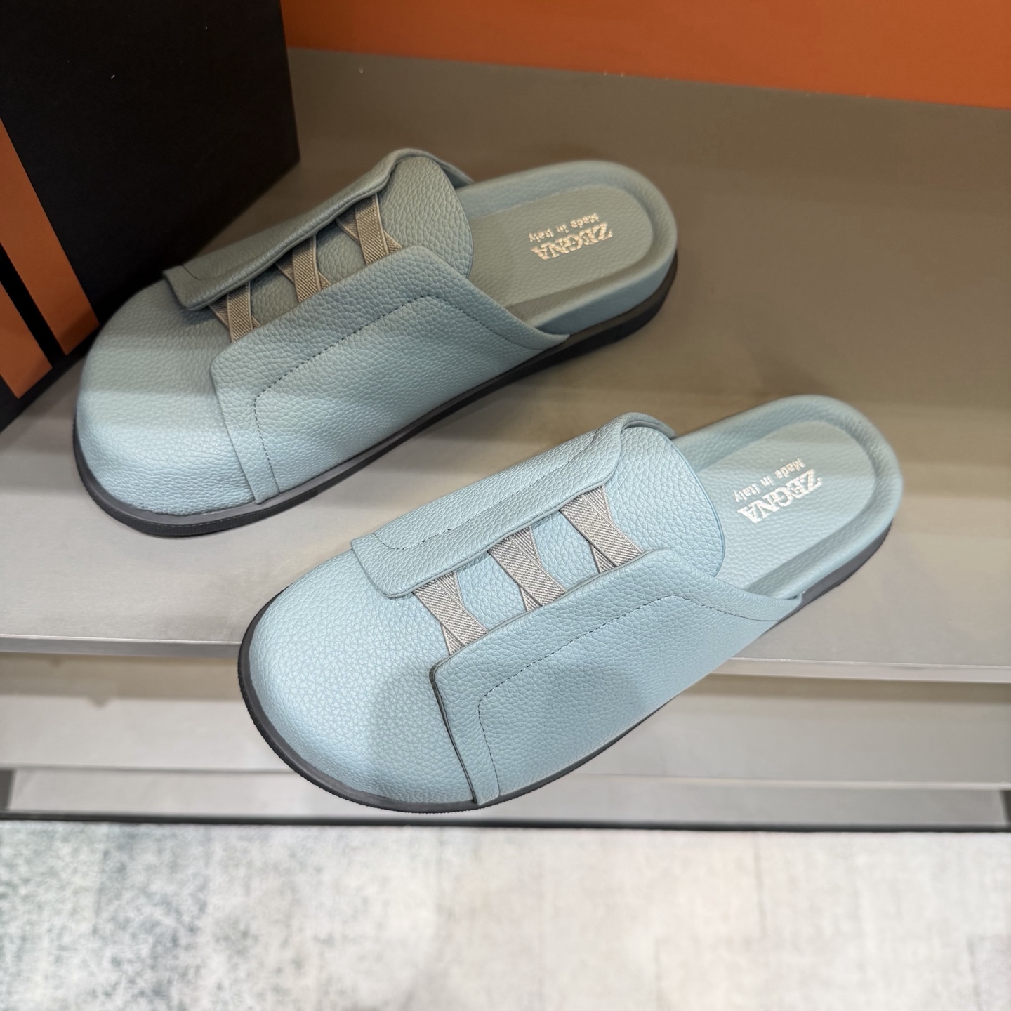 Sục Zegna_thumbnail_2
