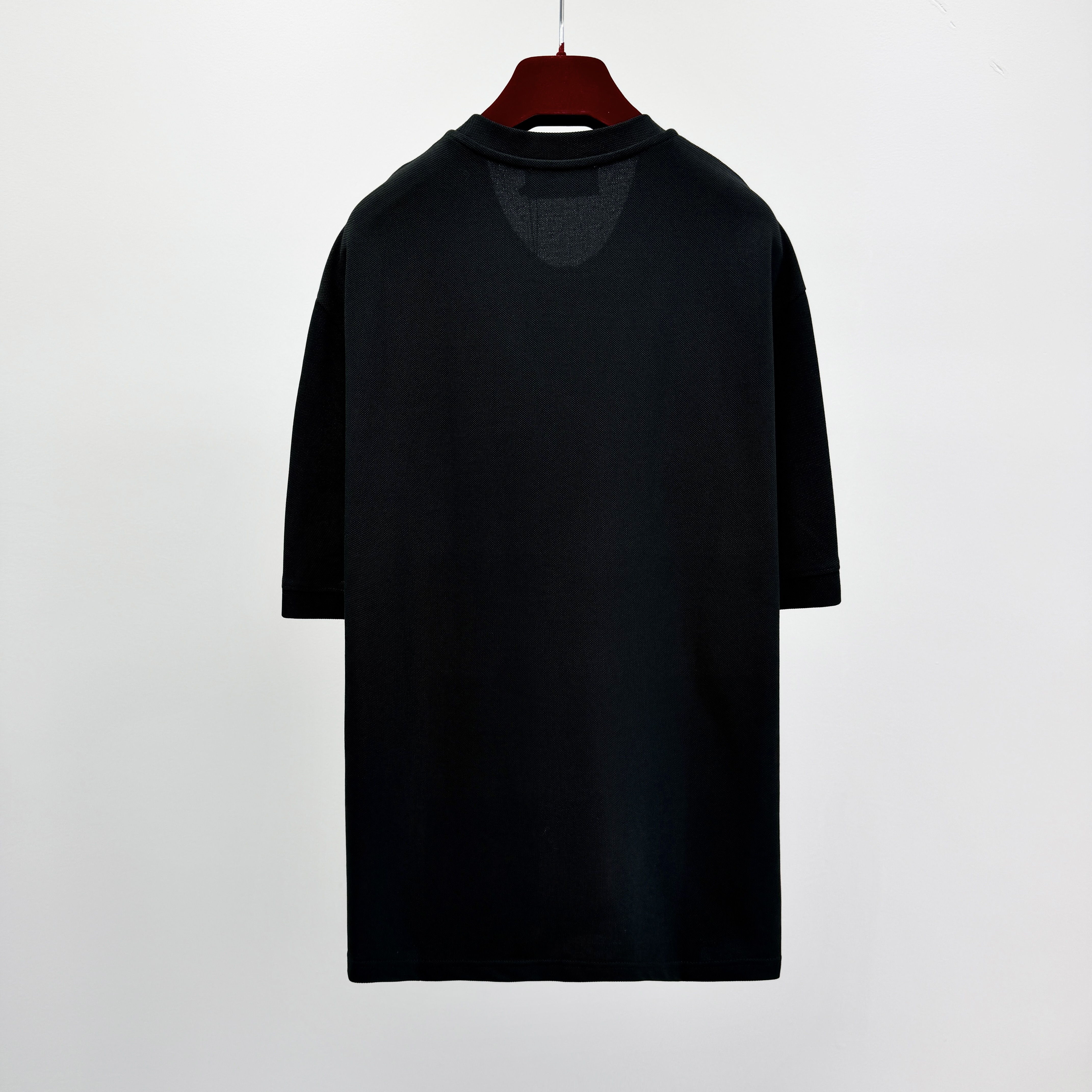 Phông Gucci_thumbnail_2
