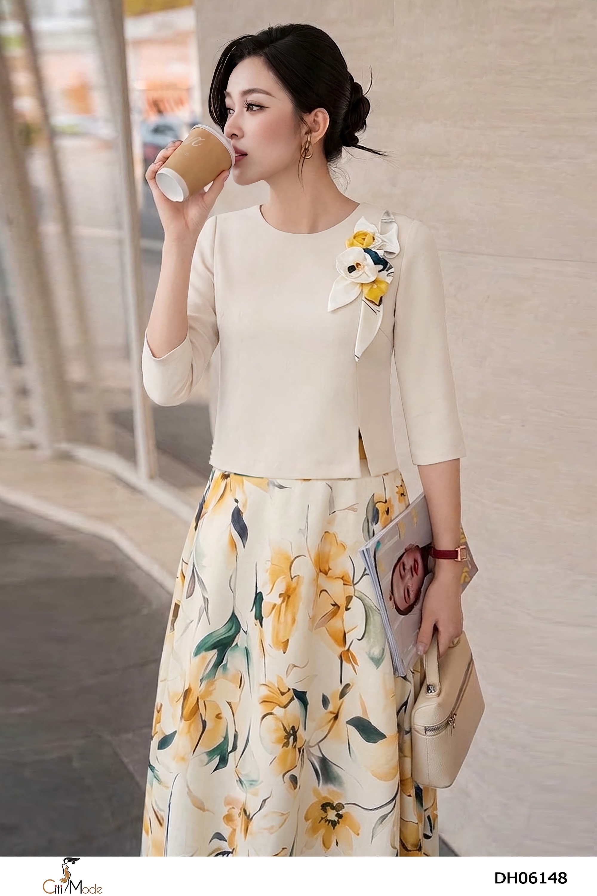Đầm xòe hoa giả set phối kem tay lỡ cổ tròn đính hoa_thumbnail_2