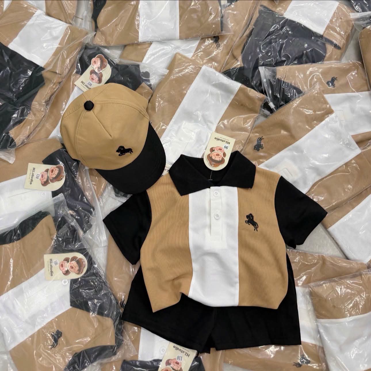 Set bộ polo nâu ngựa kèm mũ_thumbnail_1