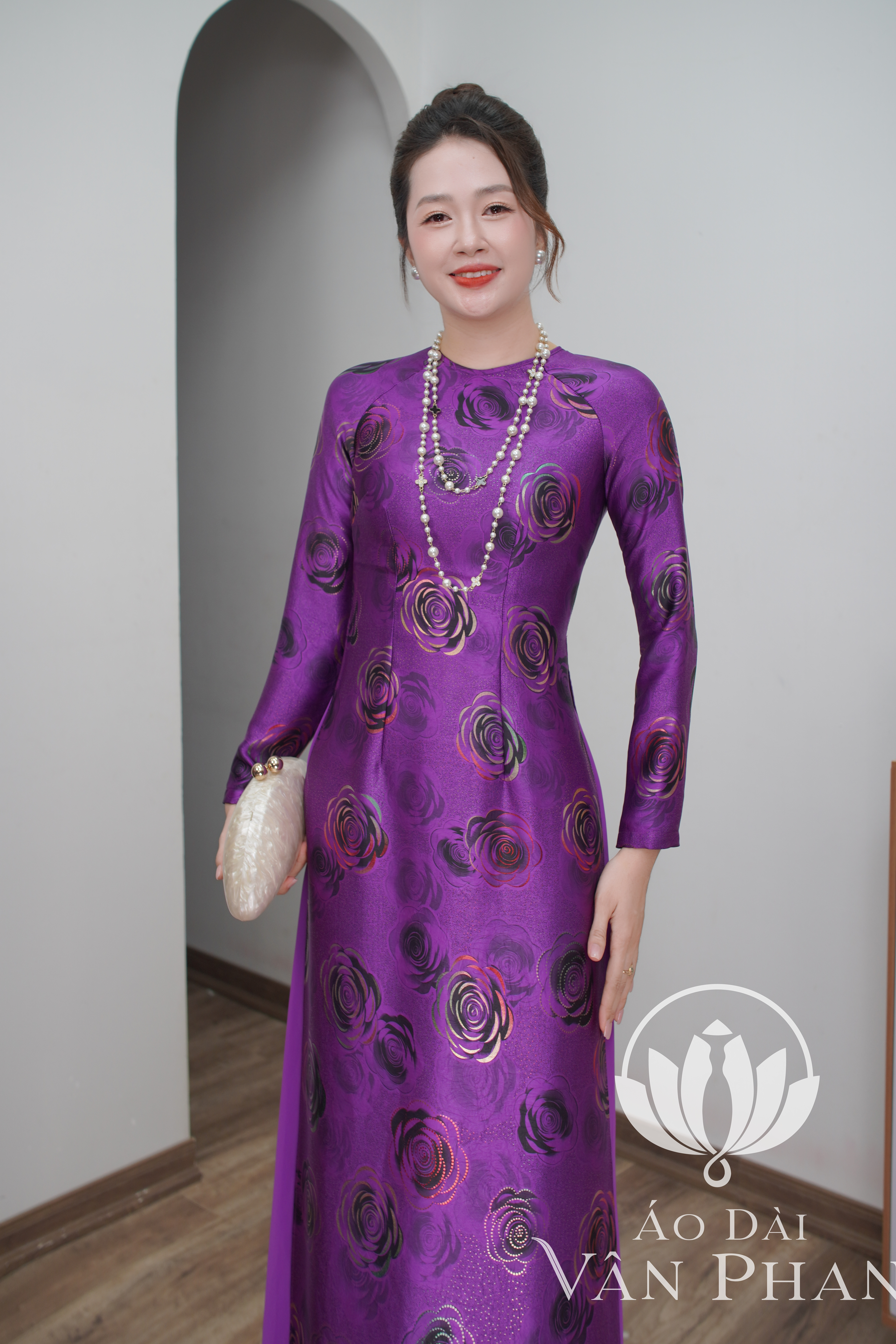 A3333 áo dài cổ khít tay dài lụa dubai titan tím hoa hồng_thumbnail_3