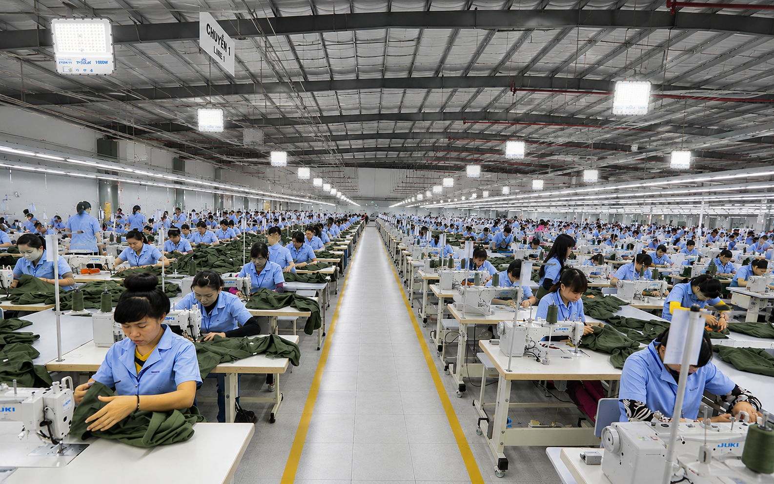 Tiêu chuẩn chiếu sáng xưởng may và cách thiết kế đèn hiệu quả