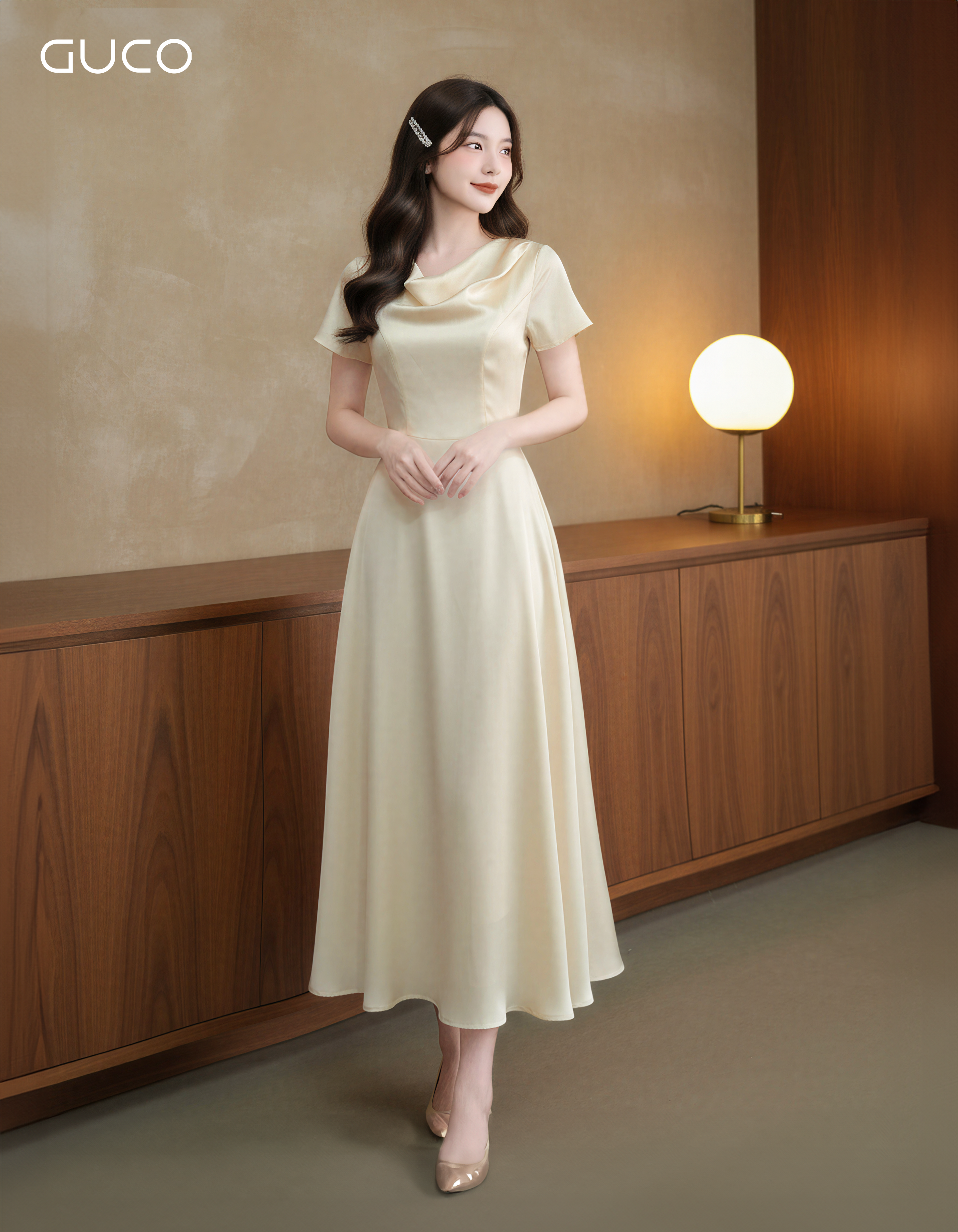 GUCO Đầm Xòe Cổ Đổ Kem Sang Trọng