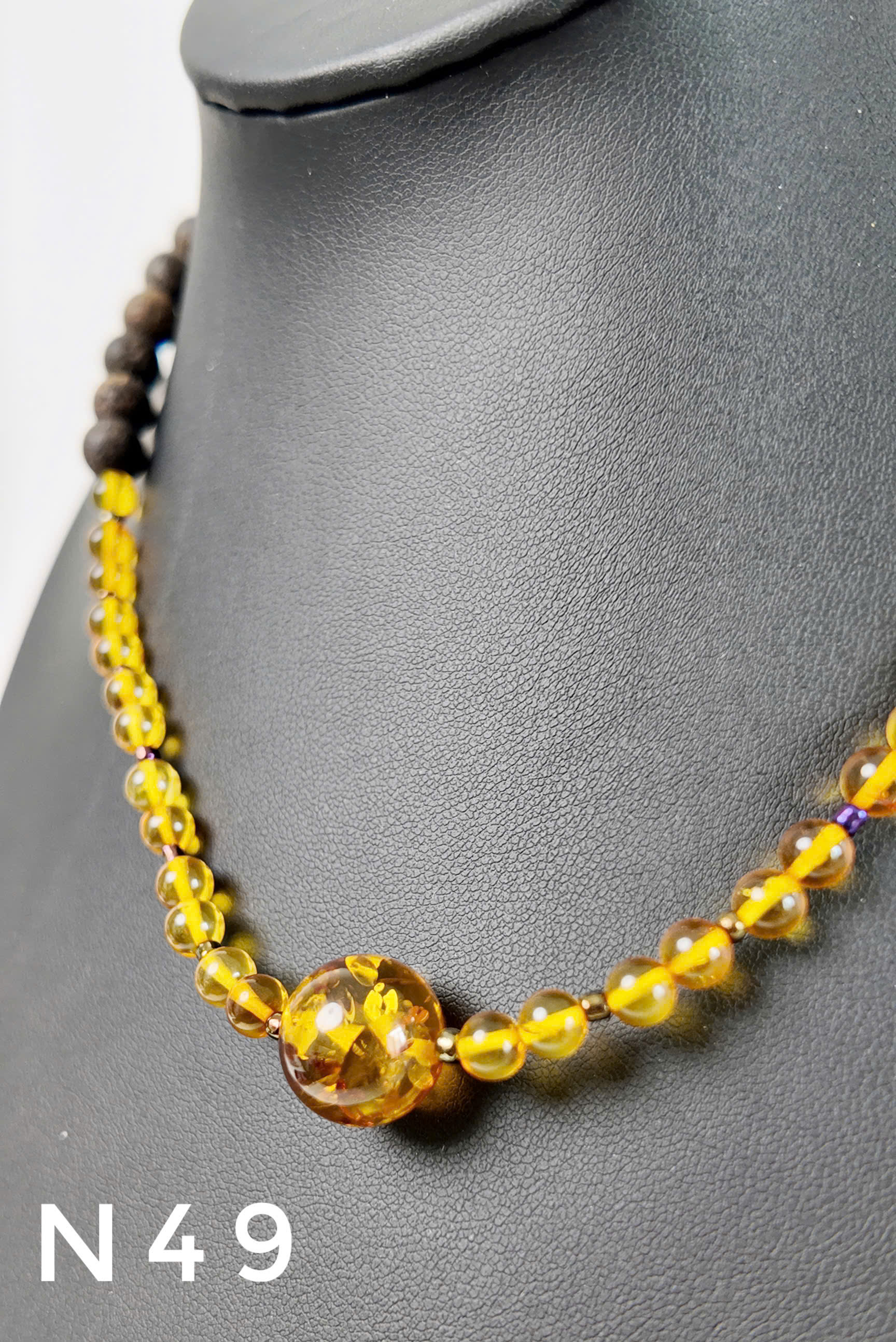 Choker Hổ Phách Rêu Mix Viên Chính Tâm Rêu Đầm Lầy – N49