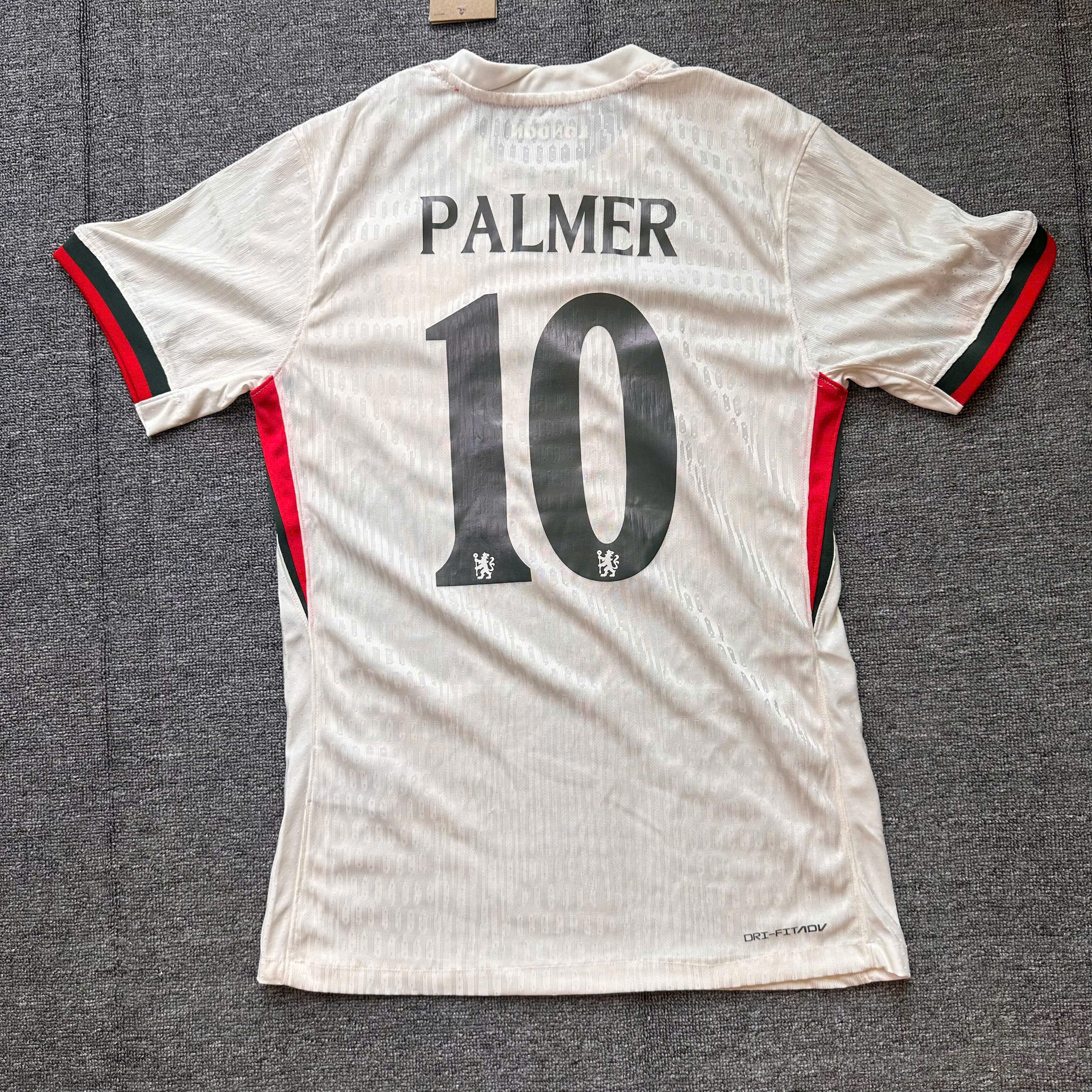 SALE 37 - Size: M