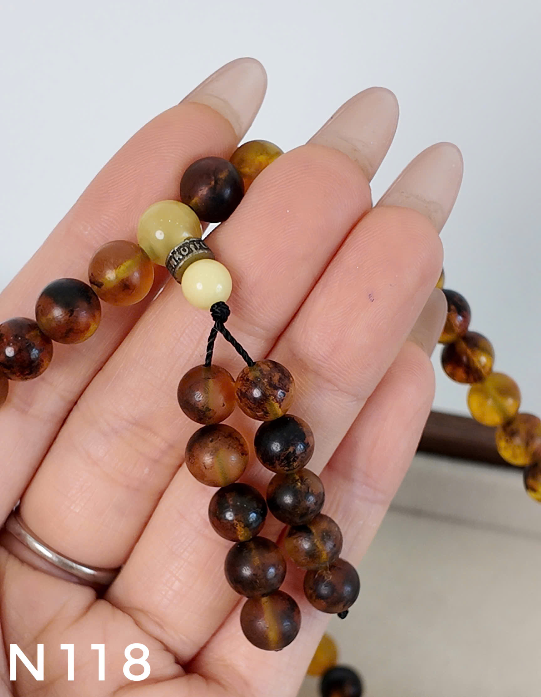 Chuỗi 108 Hạt Hổ Phách Đa Sắc Mix Tua Rua – N118_thumbnail_2
