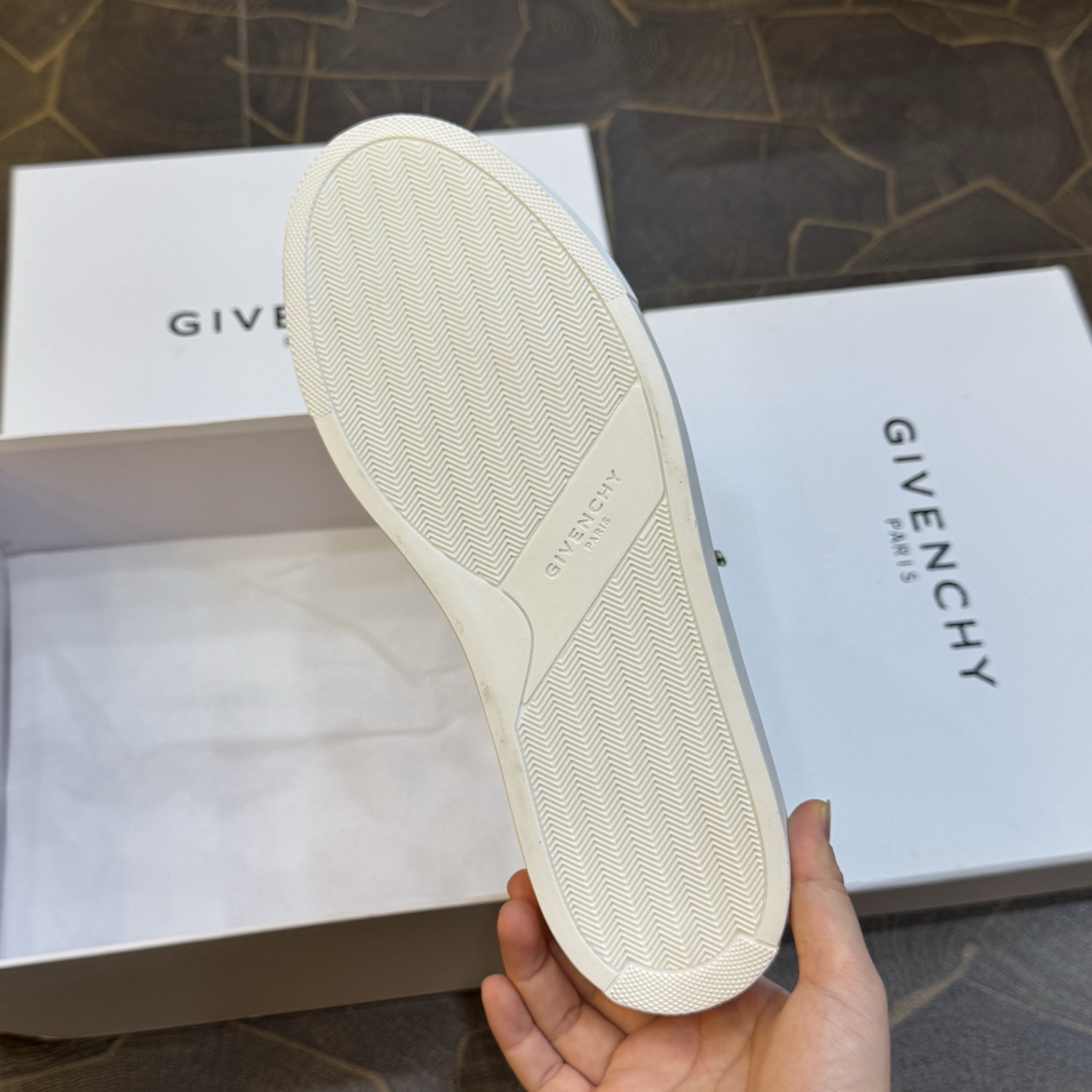 Giày Givenchy_thumbnail_4