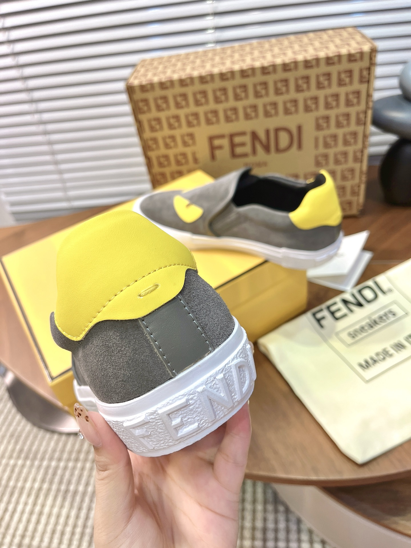 Giày Slipon Fendi_thumbnail_5