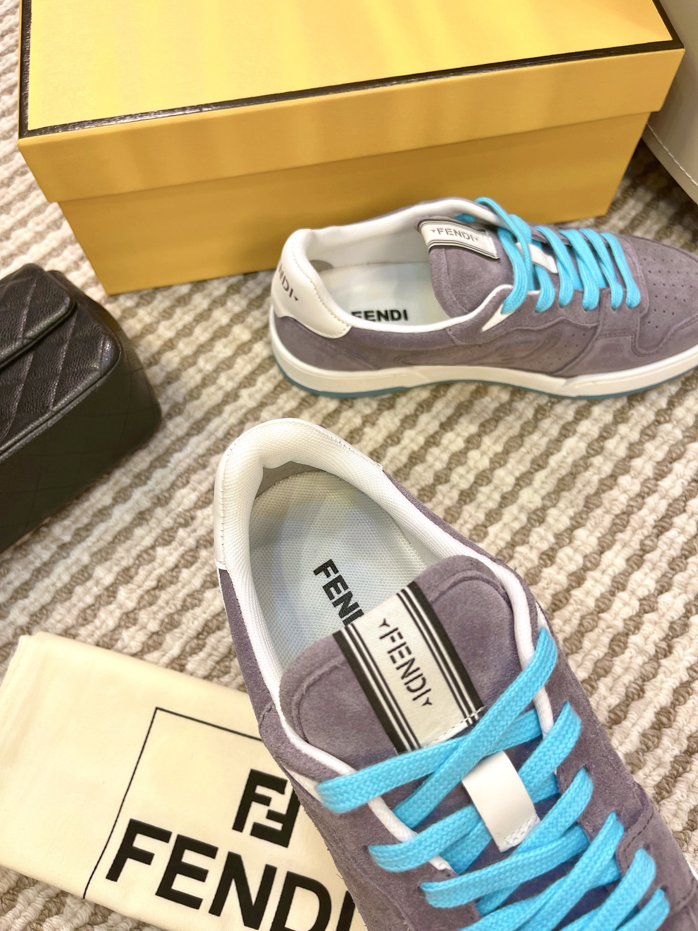 Giày Fendi