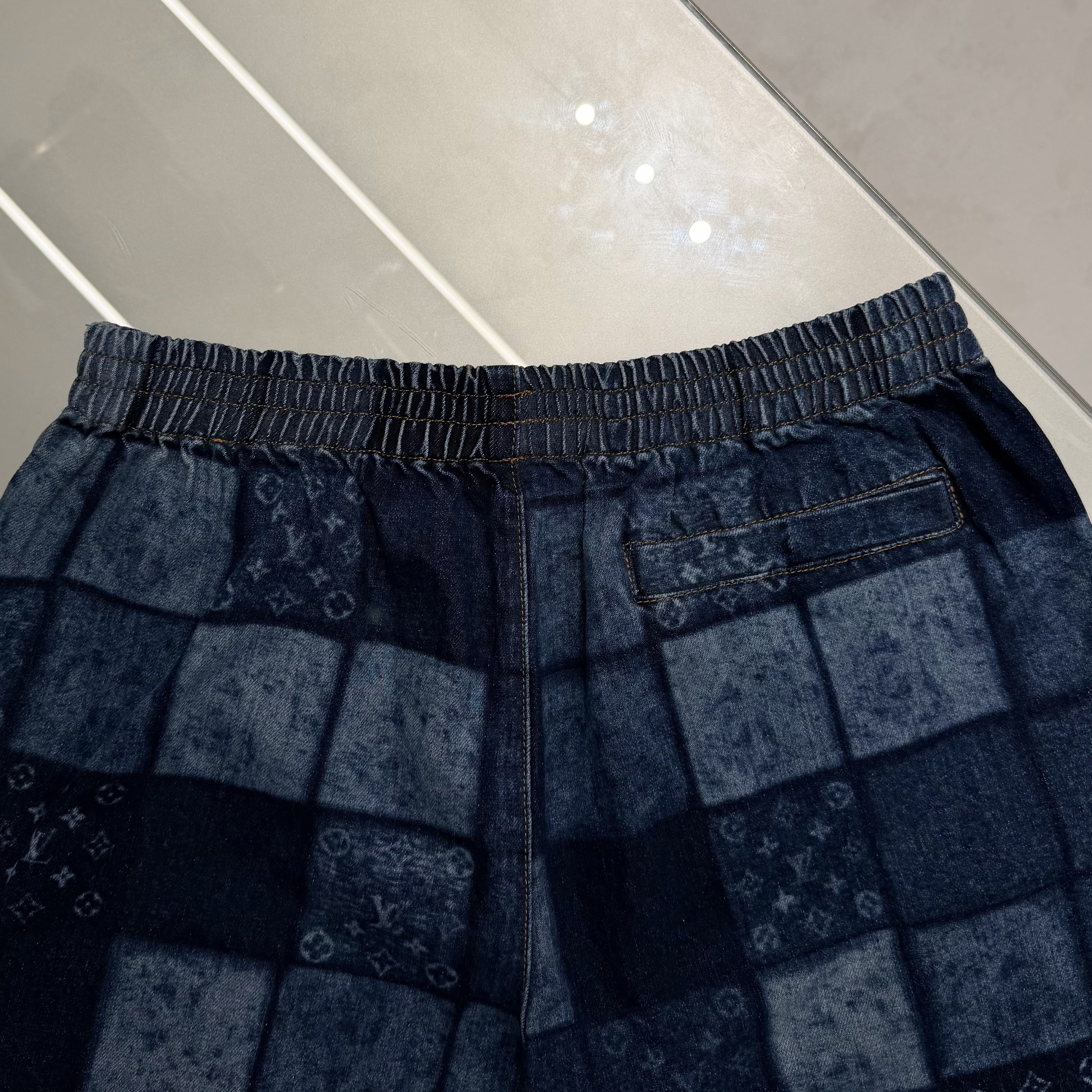 Quần Short LV_thumbnail_4
