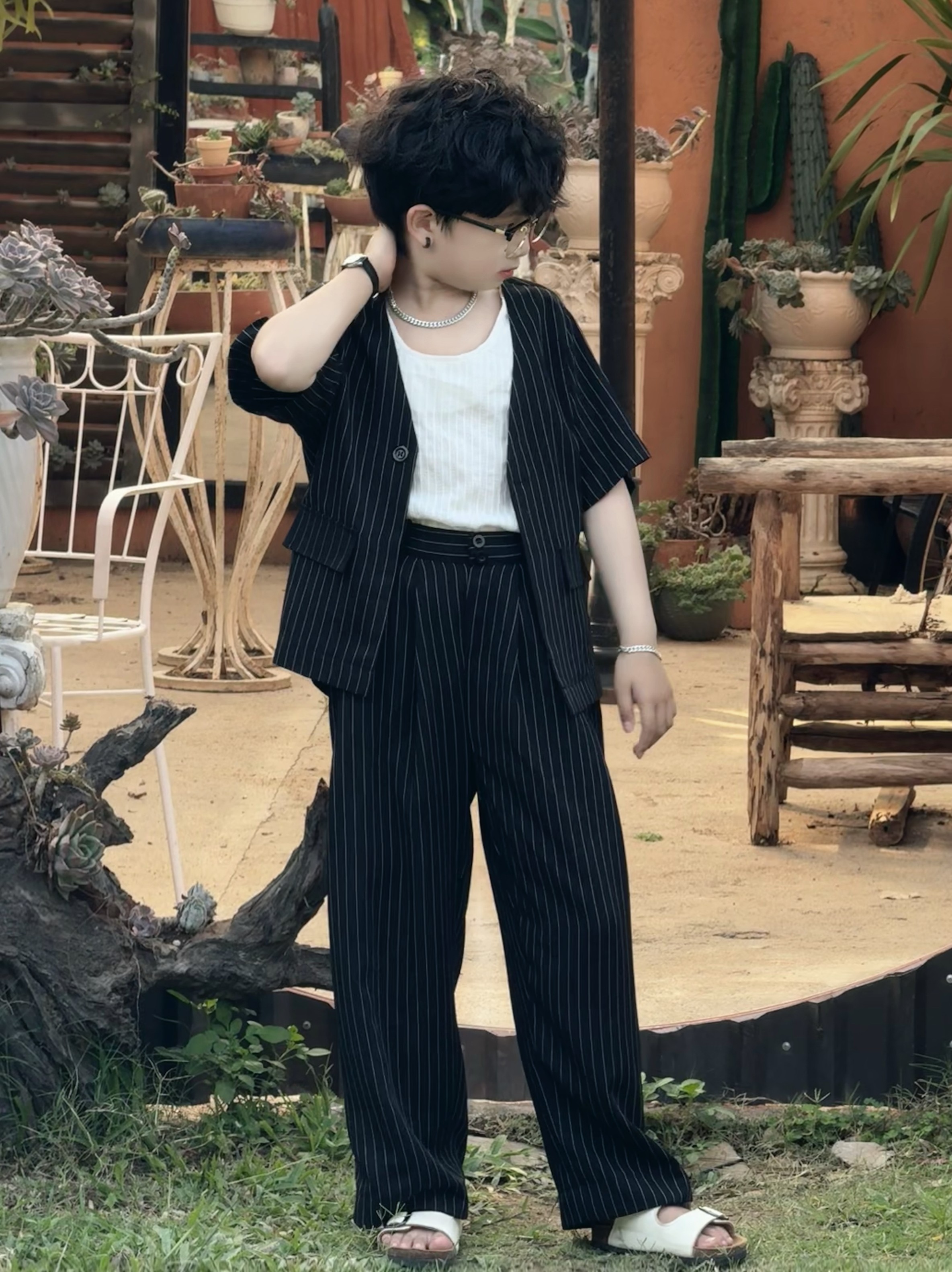 Bộ Quần Áo Đen Sọc Giả Vest Cho Bé Trai, Bé Gái._thumbnail_2