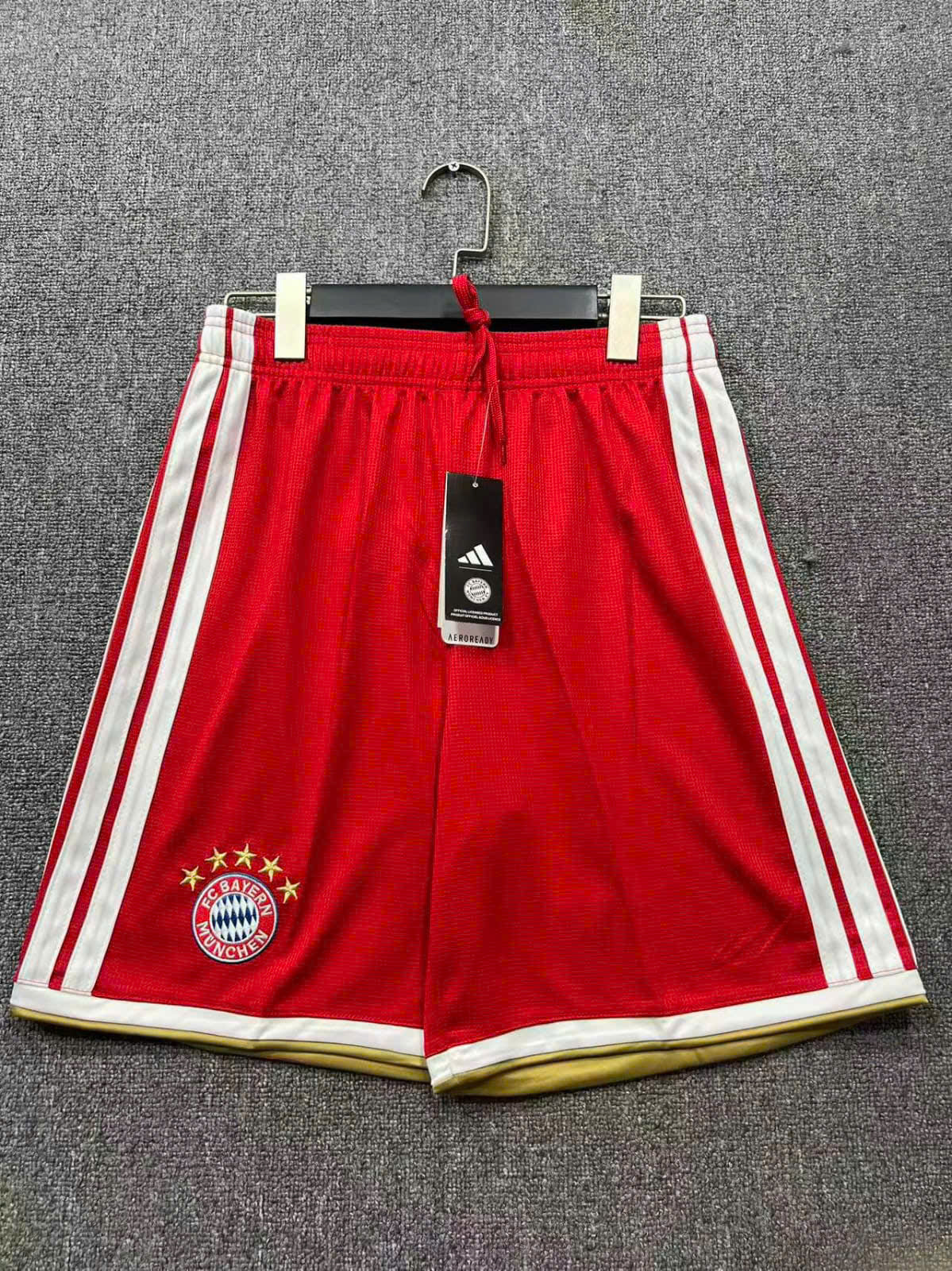 Quần Bayern sân nhà đỏ mùa giải 26/27 - FAN