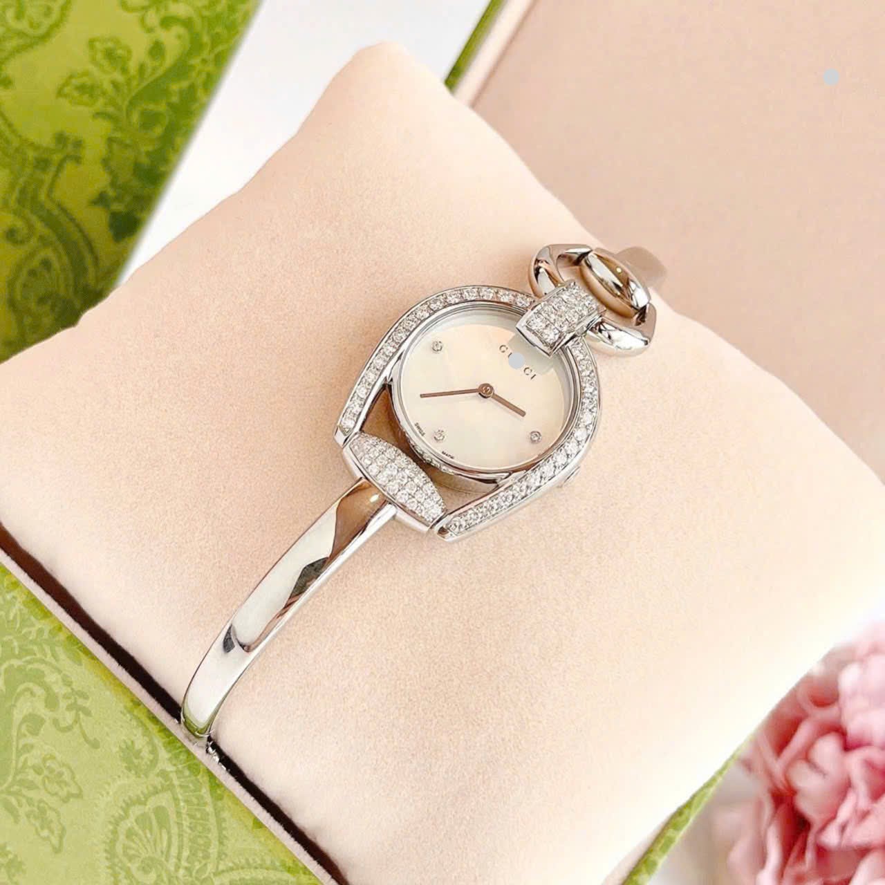 Đồng hồ nữ xách tay store us_thumbnail_3